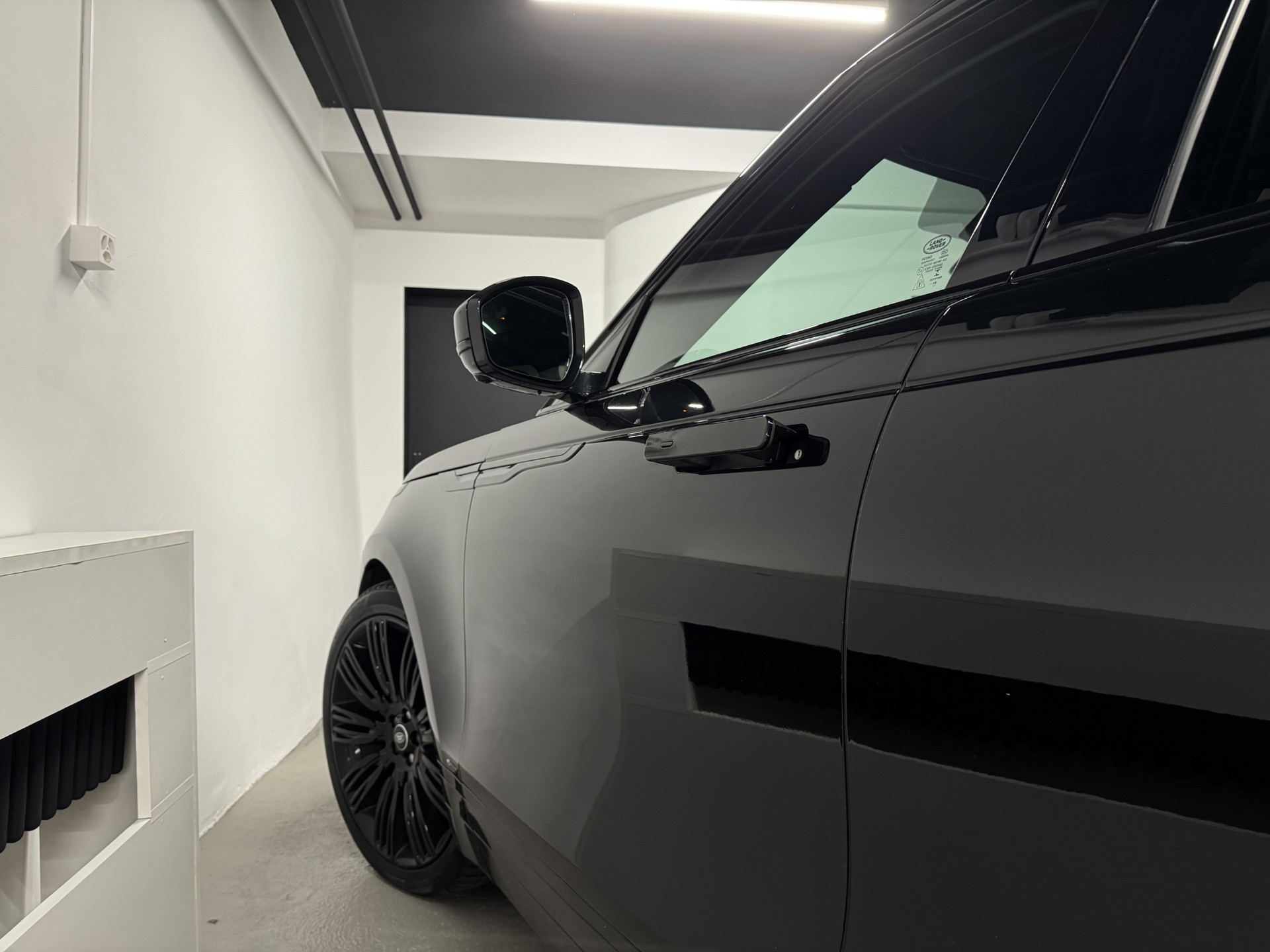 LAND ROVER Range Rover Velar R-Dynamic P 300 HSE Automatic-image-9