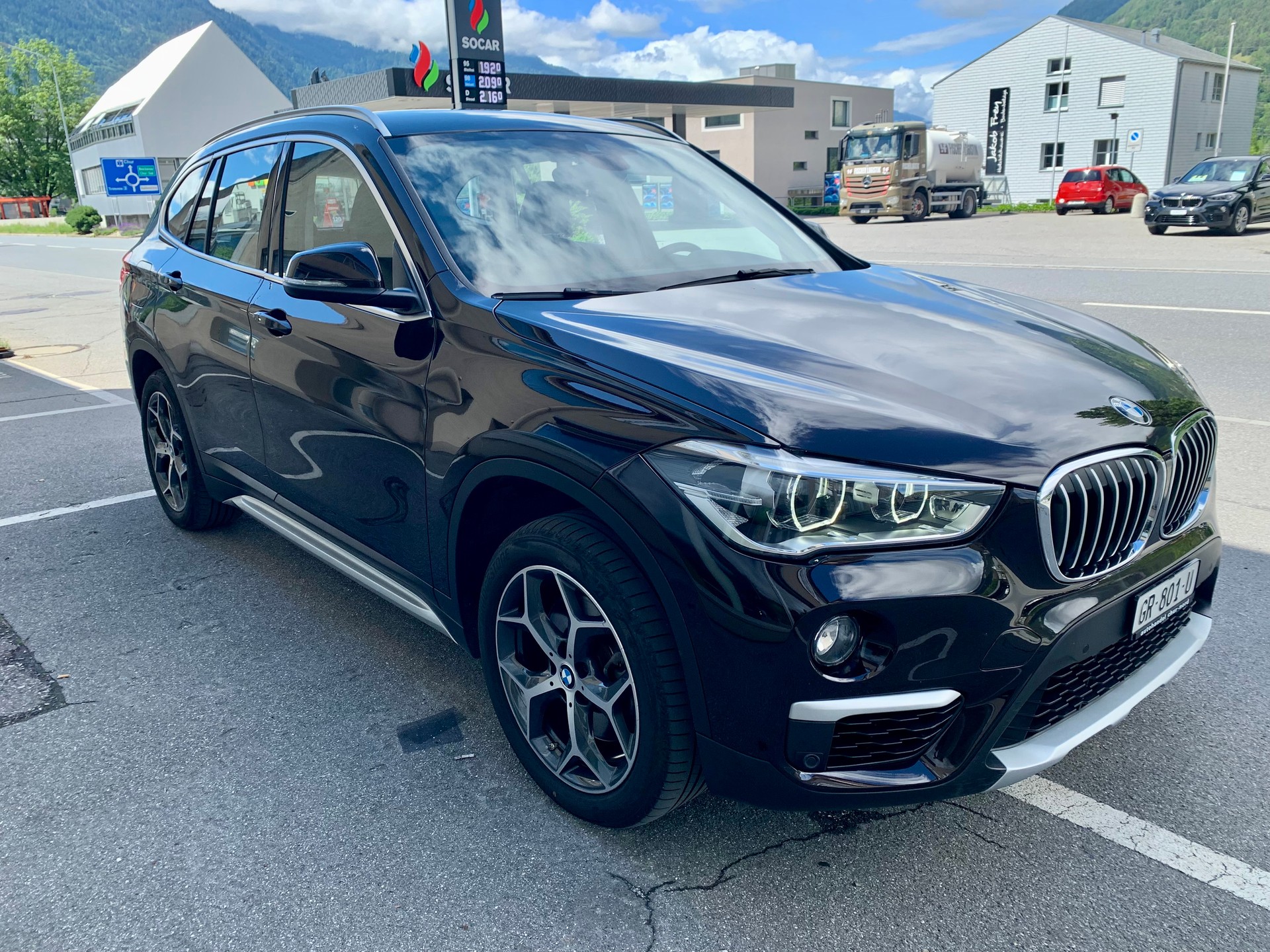 BMW X1 xDrive 20i xLine-image-2