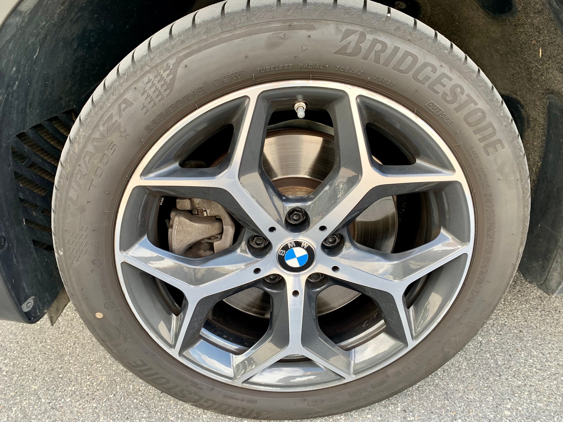 BMW X1 xDrive 20i xLine-image-15