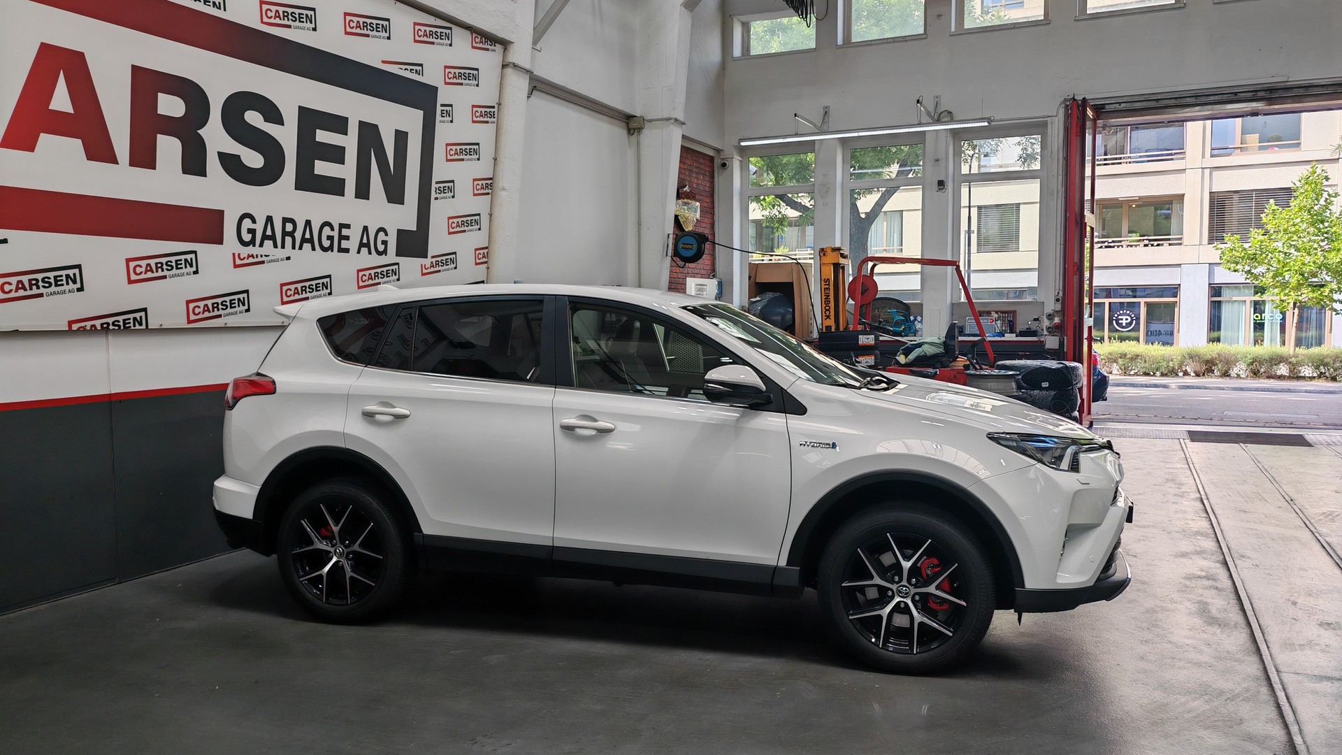 TOYOTA RAV-4 2.5 HSD Style e-CVT-image-2