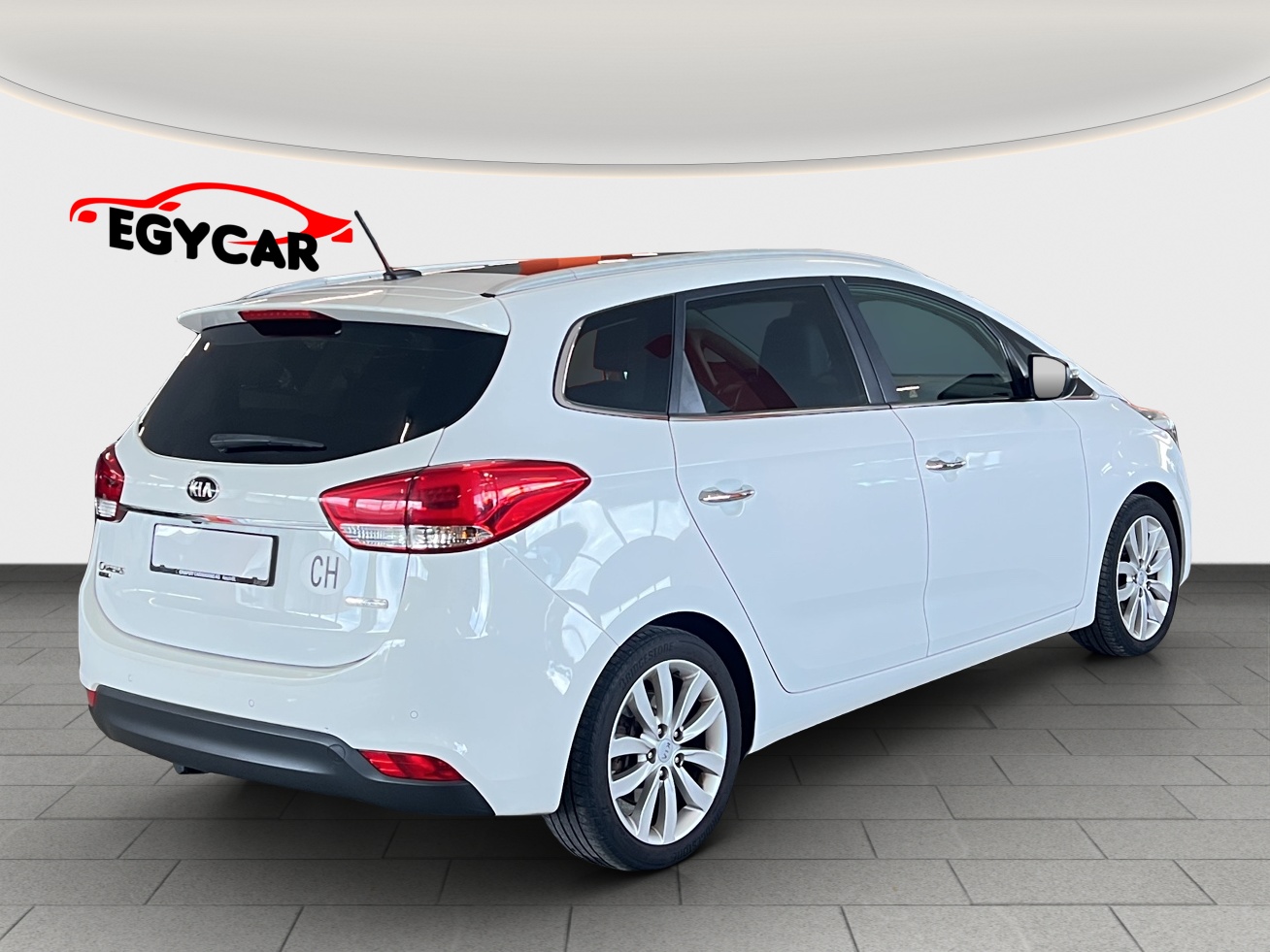 KIA Carens 1.7 CRDi Style-image-6