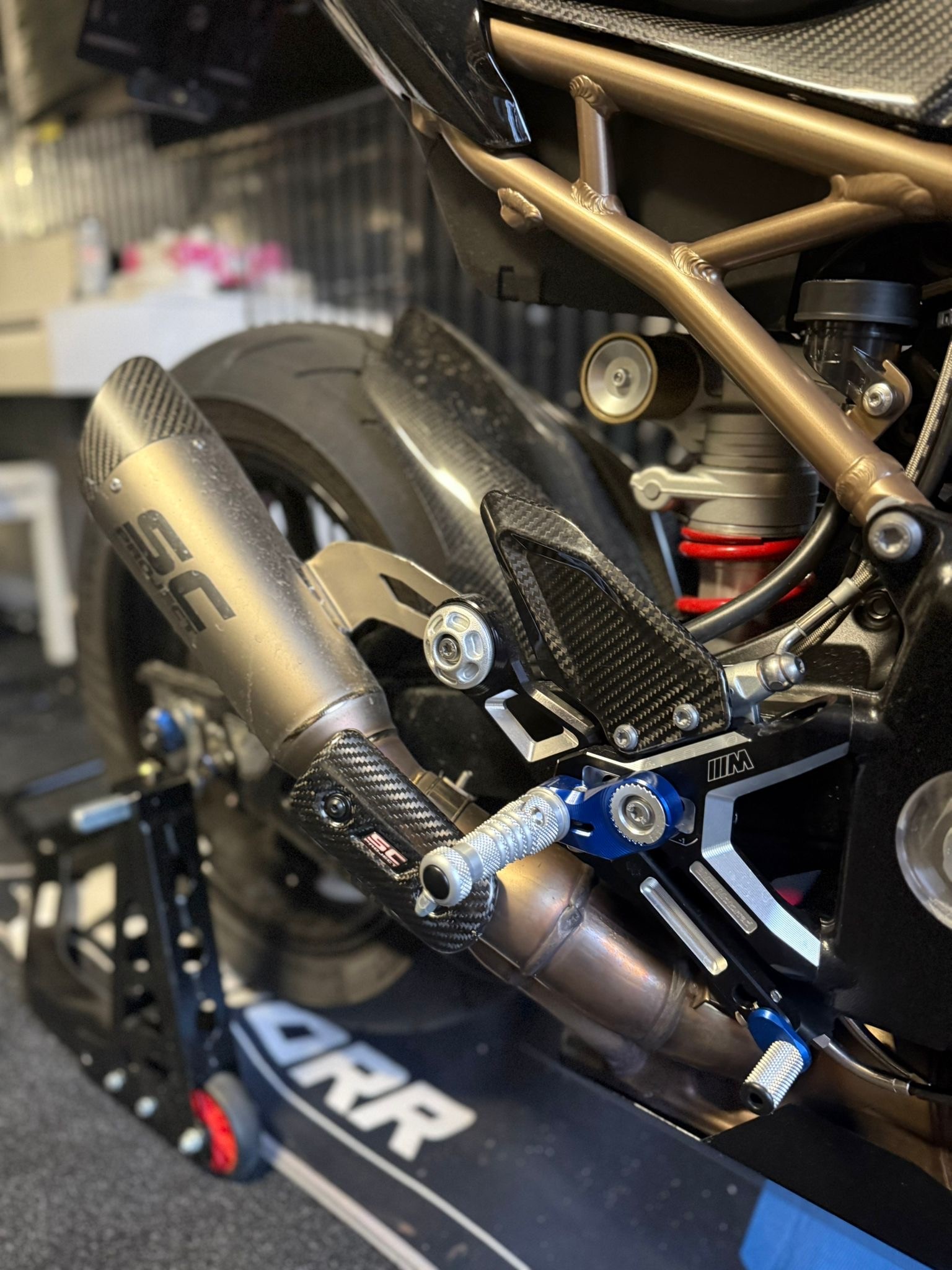 BMW S 1000 RR-image-1
