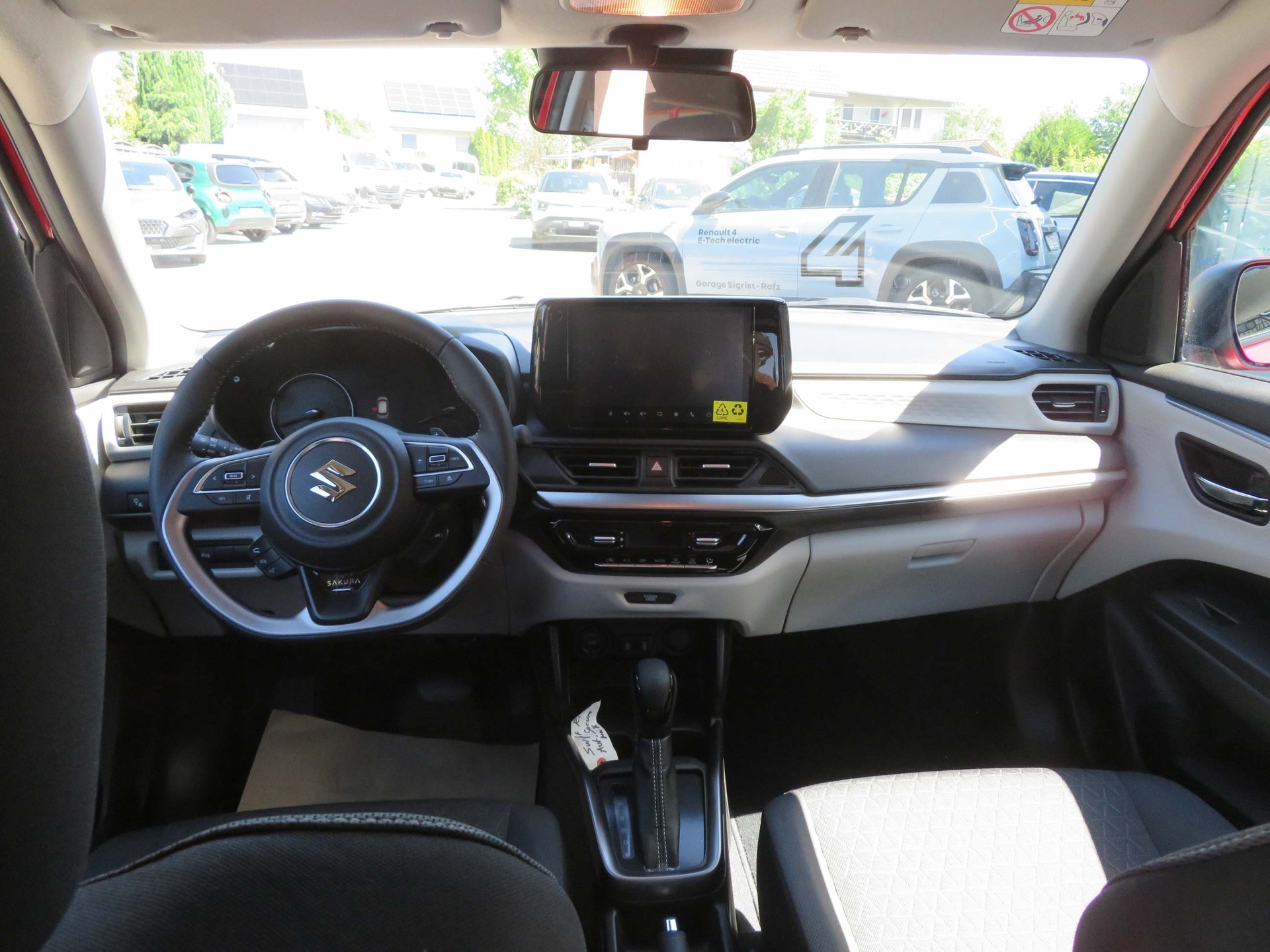 SUZUKI Swift 1.2 Sakura Top Hybrid-image-11