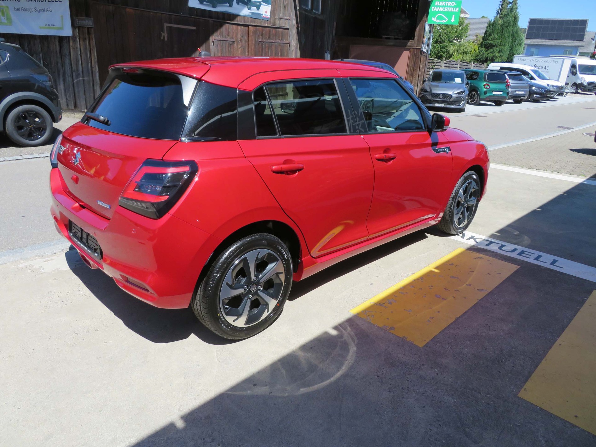 SUZUKI Swift 1.2 Sakura Top Hybrid-image-6