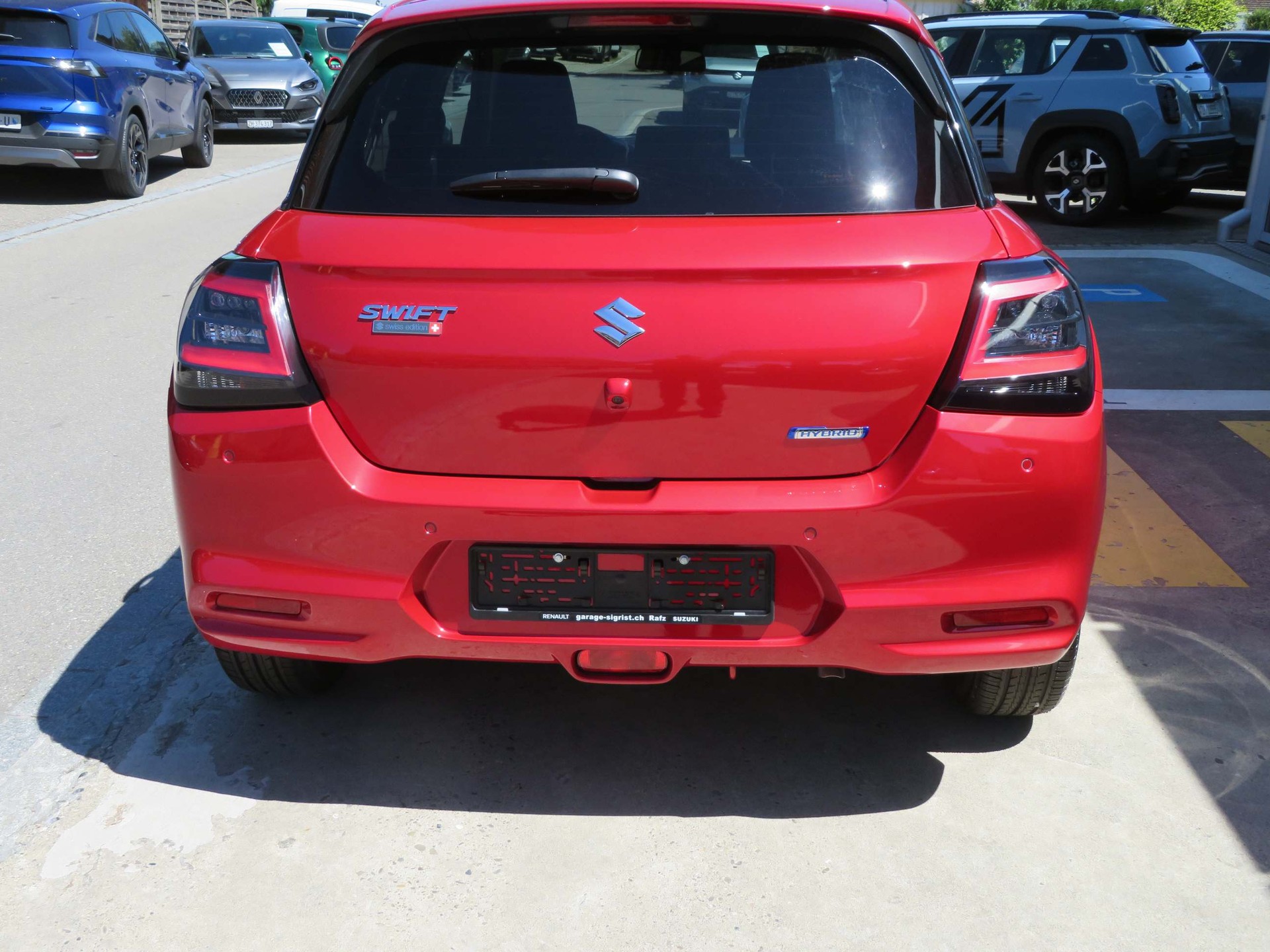 SUZUKI Swift 1.2 Sakura Top Hybrid-image-7