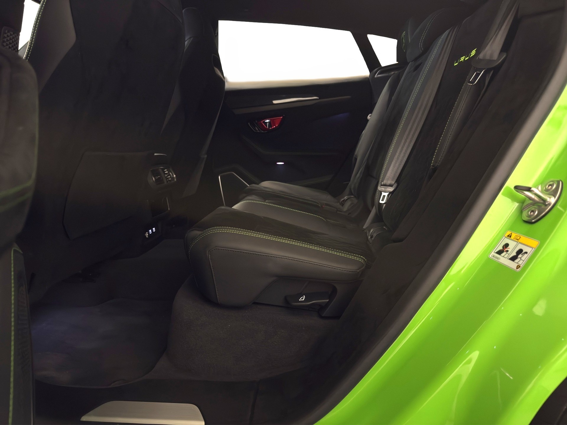 LAMBORGHINI Urus Performante E-Gear-image-6