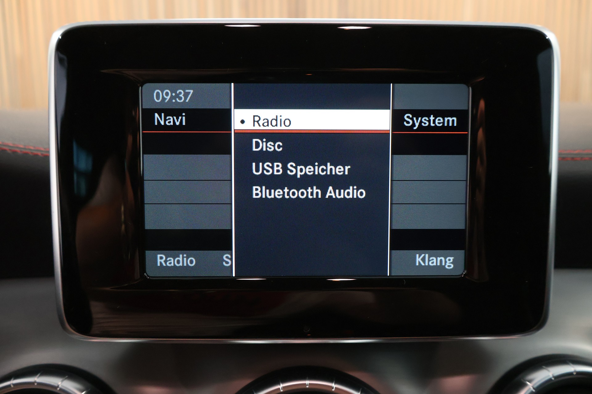 MERCEDES-BENZ CLA 250 Sport 7G-DCT 4Matic-image-21
