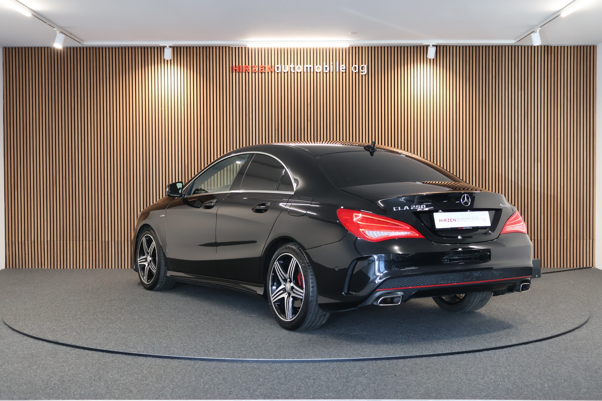 MERCEDES-BENZ CLA 250 Sport 7G-DCT 4Matic-showroom-element-2
