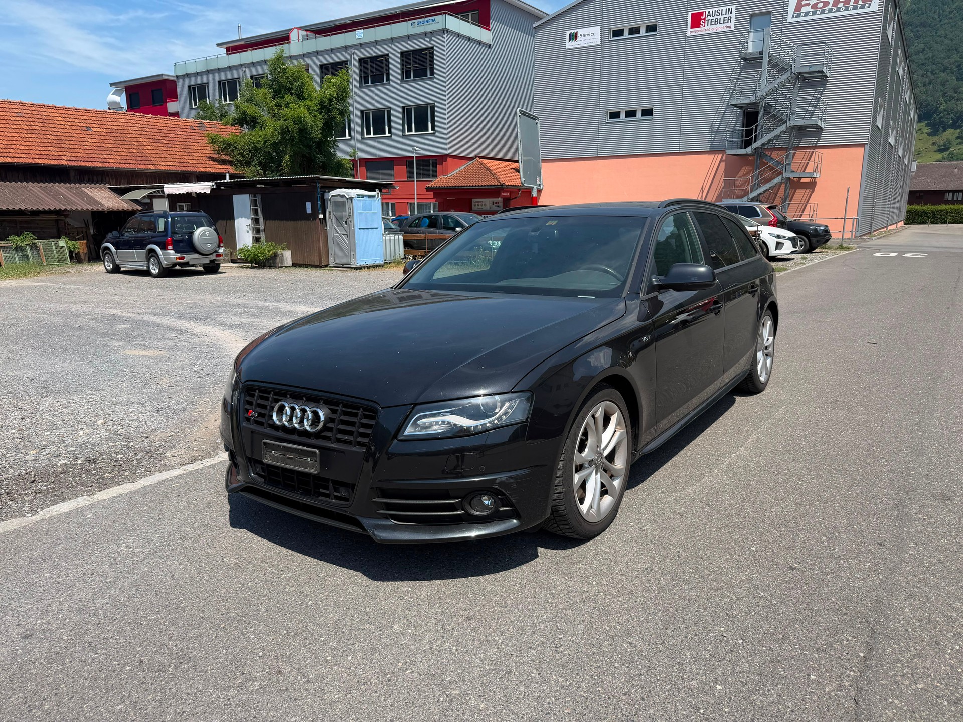 AUDI S4 Avant 3.0 TFSI quattro S-tronic-showroom-element-1