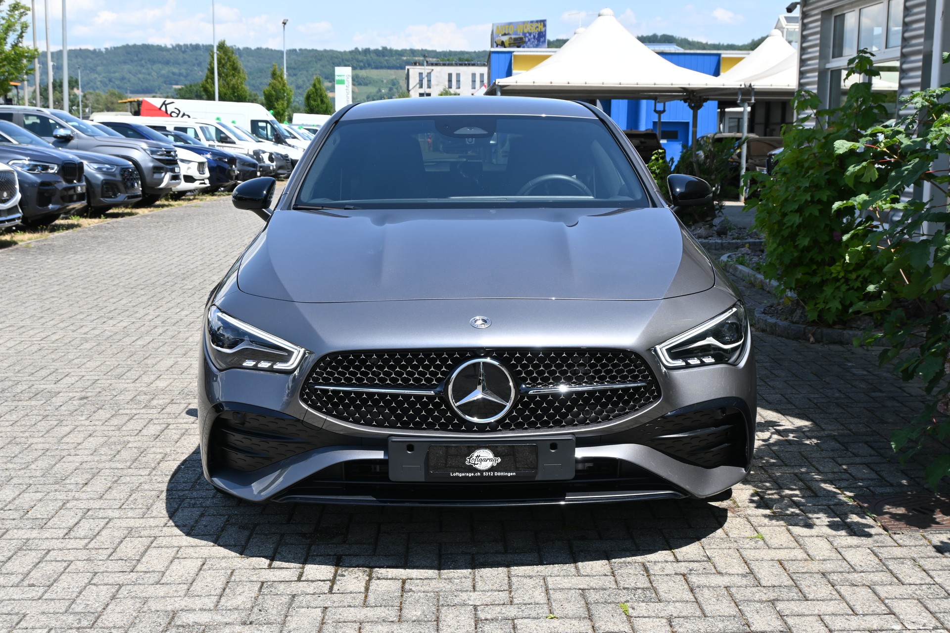 MERCEDES-BENZ CLA 200d AMG Line Shooting Brake 7G-DCT + AHK 1600kg-showroom-element-1