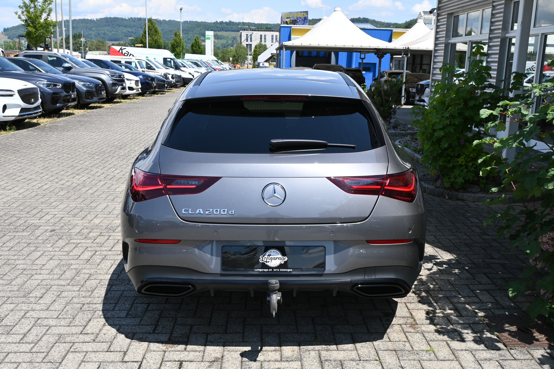 MERCEDES-BENZ CLA 200d AMG Line Shooting Brake 7G-DCT + AHK 1600kg-showroom-element-2