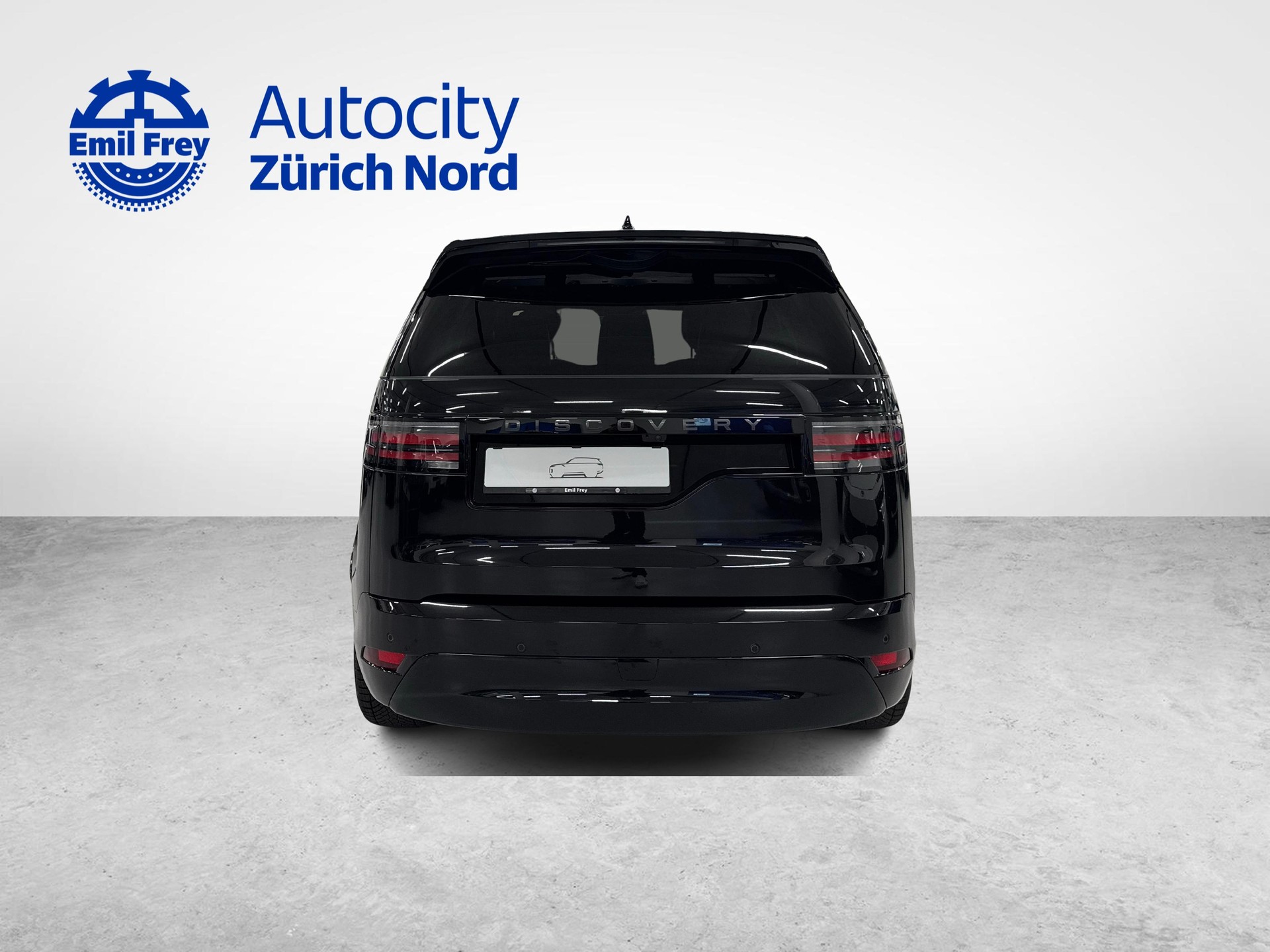 LAND ROVER Discovery 3.0 D I6 350 Dynamic SE-showroom-element-3