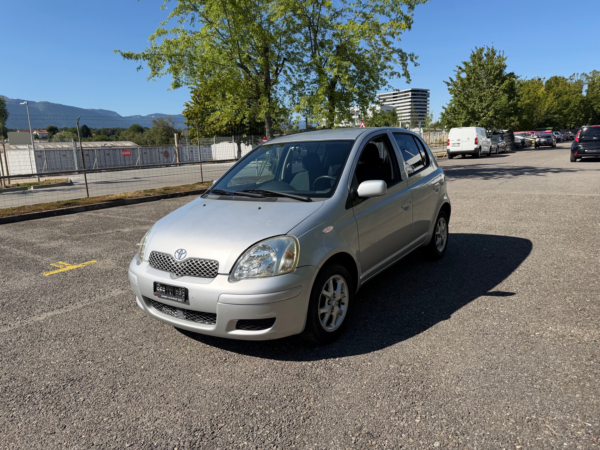 TOYOTA Yaris 1.0 Automatique