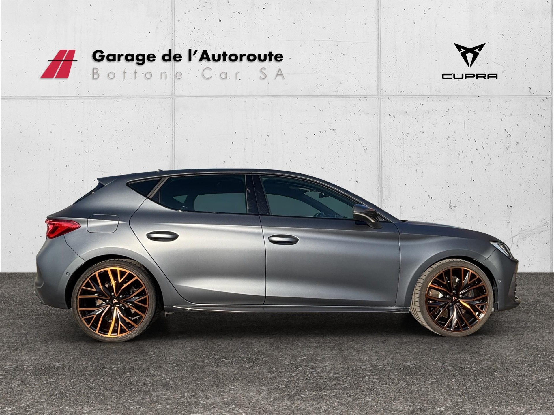 CUPRA Leon 2.0 TSI 300 DSG-image-4