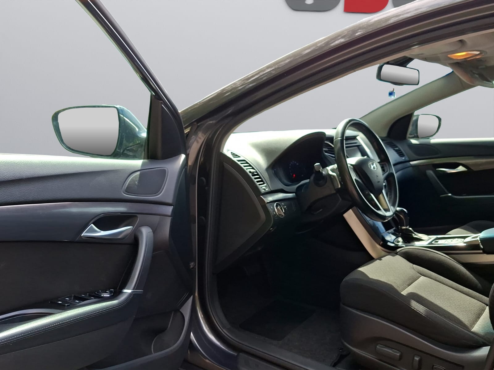 HYUNDAI i40 2.0 GDi Premium Automatic-image-11