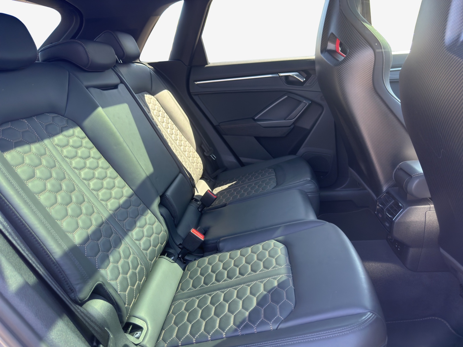 AUDI RS Q3 2.5 TFSI edition 10 years quattro S tronic-image-15