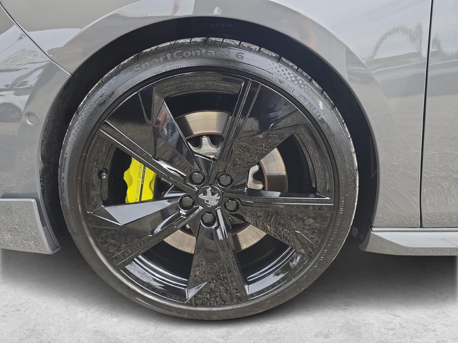 PEUGEOT 508 SW 1.6 Plug-in Hybrid4 PSE / ab 3,99% Leasing bei Abschluss einer Protect Autoversicherung-image-17