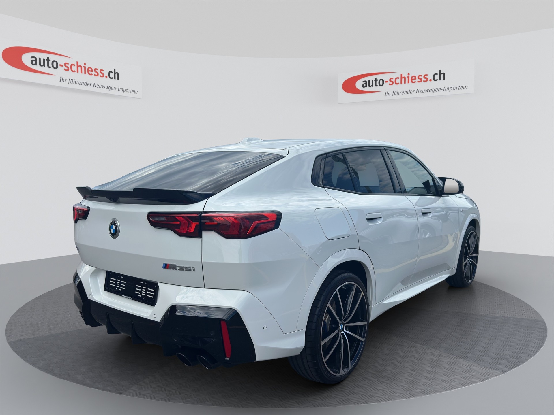 BMW X2 M35i M-Sport Pro xDrive Shadow Line-image-4
