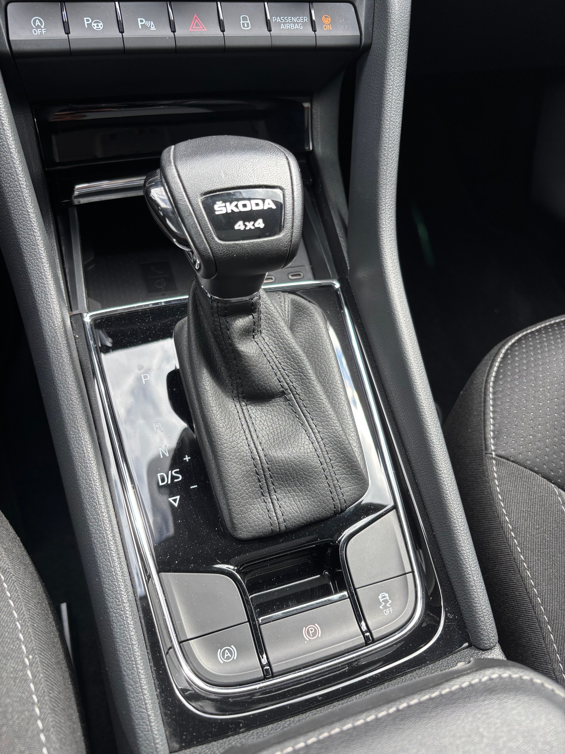 SKODA Kodiaq 2.0 TSI 4x4 Clever-image-7