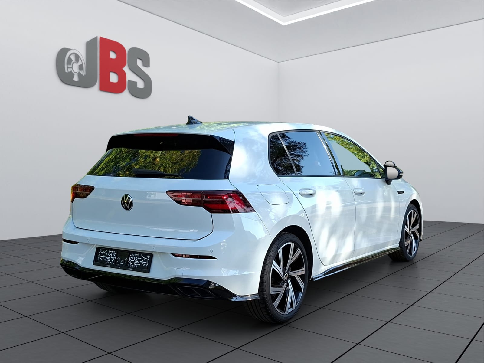 VW Golf 1.5 eTSI mHEV ACT R-Line DSG-image-6
