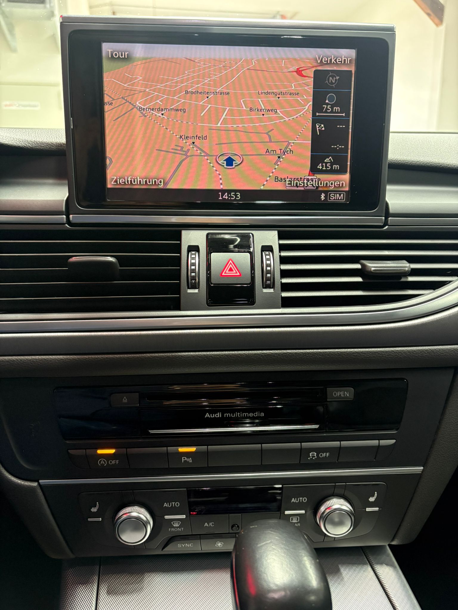 AUDI A6 Avant 3.0 TDI V6 quattro S-tronic-image-12