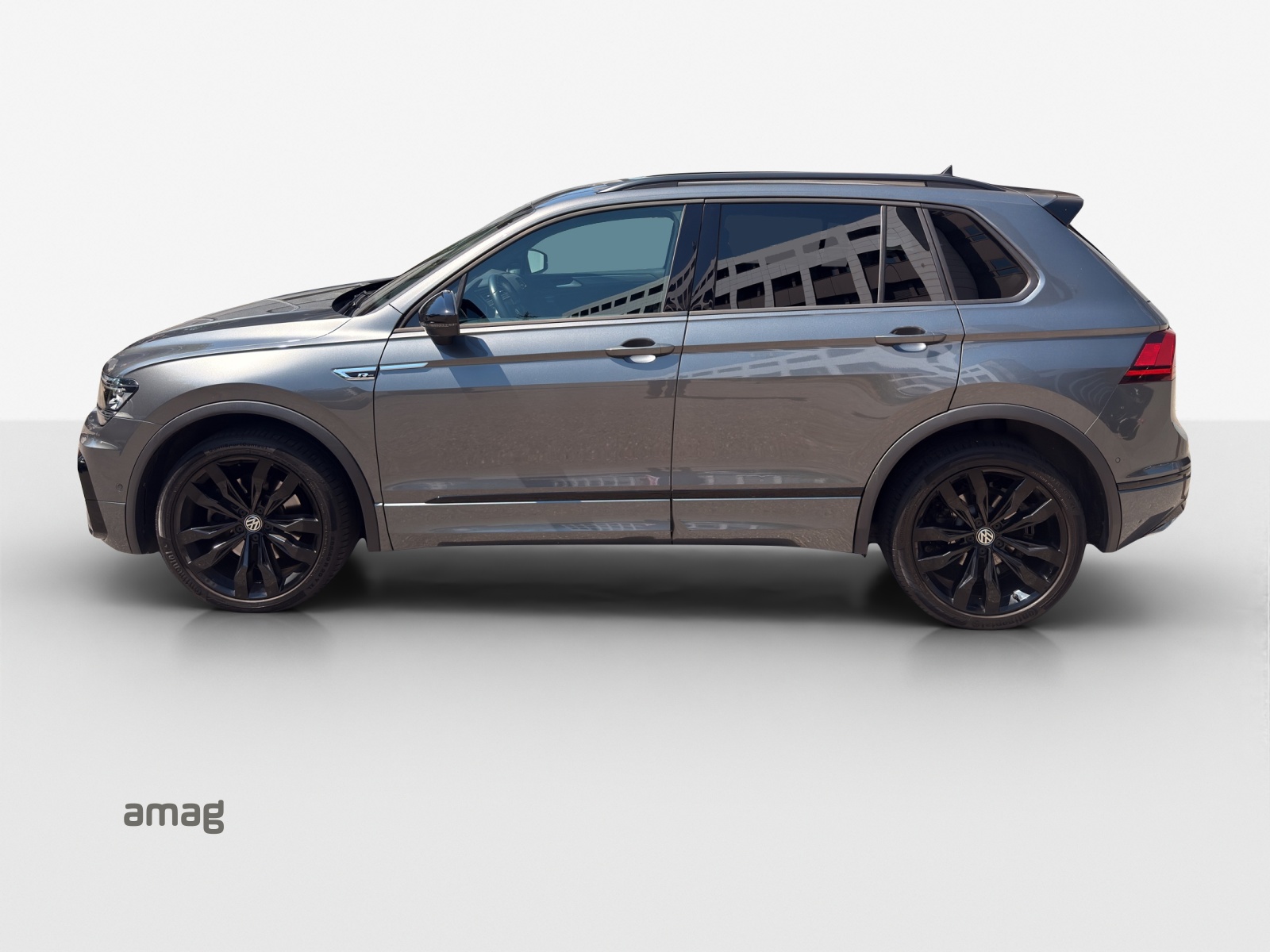 VW Tiguan 2.0TSI Highline 4Motion DSG-showroom-element-1