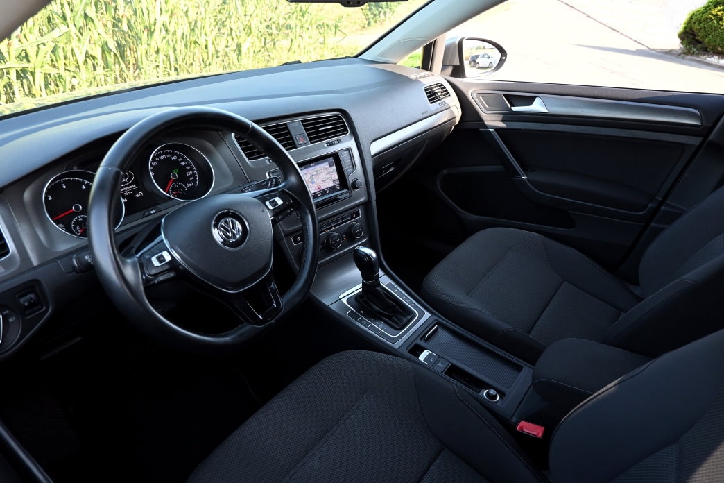 VW Golf Variant 1.6 TDI Comfortline DSG-image-7