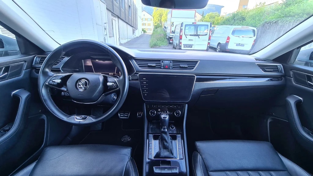 SKODA Superb Combi 2.0 TDi L&K 4x4 DSG ** Voll-Leder ** Gr-Navi ** RF-Kamera ** Abstandsregelsysteme ** Sitzmemory ** MFK 21.01.2026-image-15