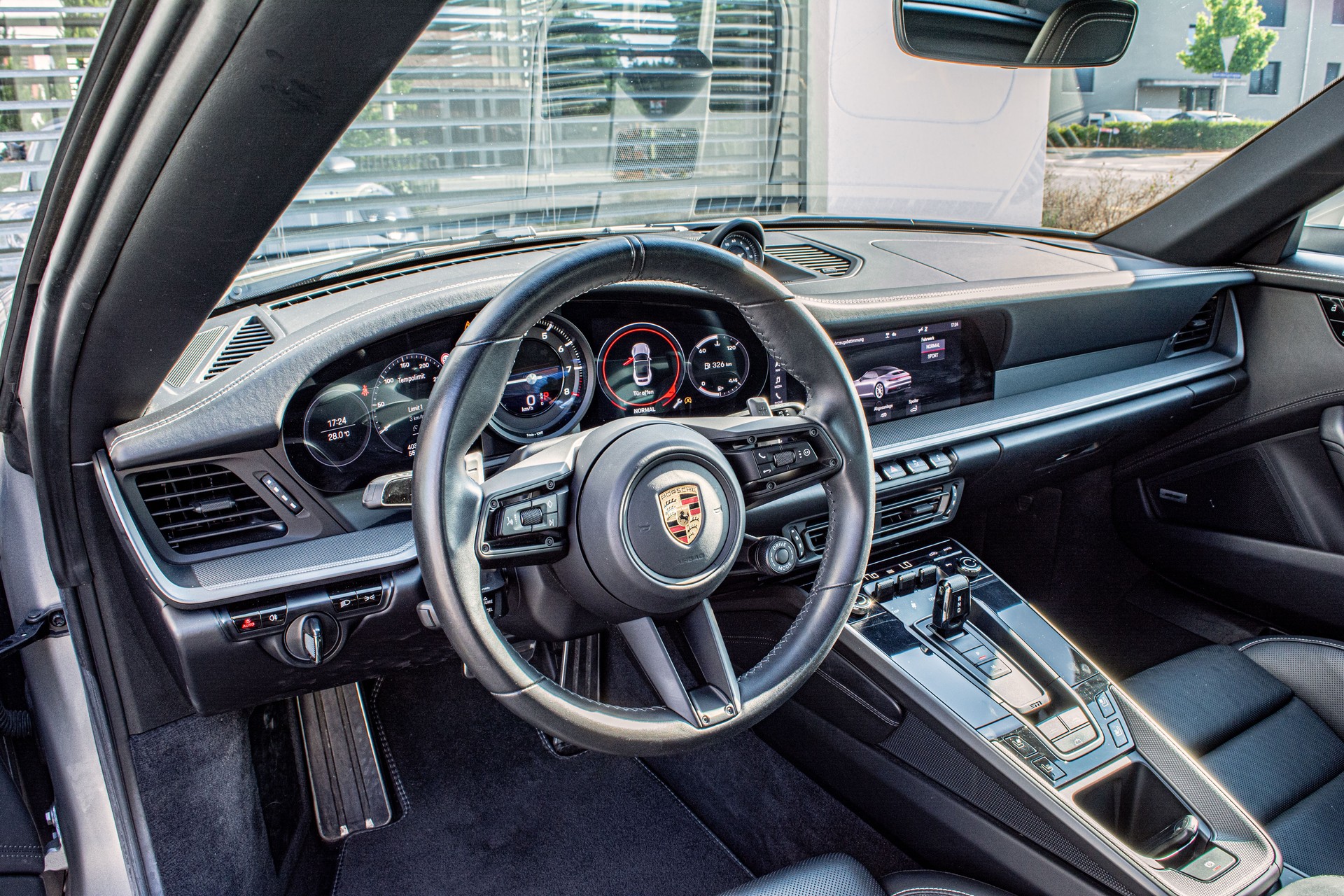 PORSCHE 911 Carrera 4S Cabriolet PDK-image-17