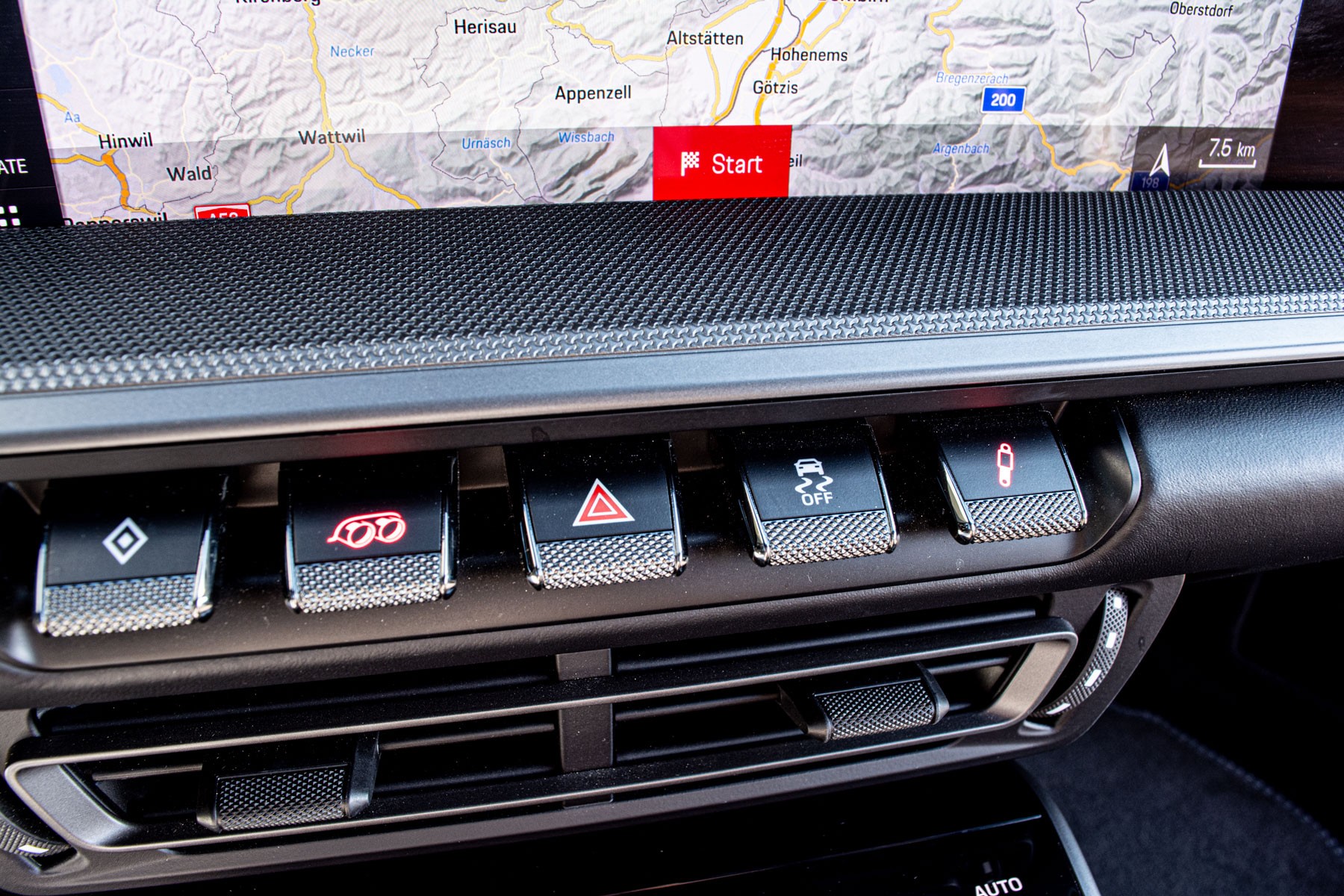 PORSCHE 911 Carrera 4S Cabriolet PDK-image-30