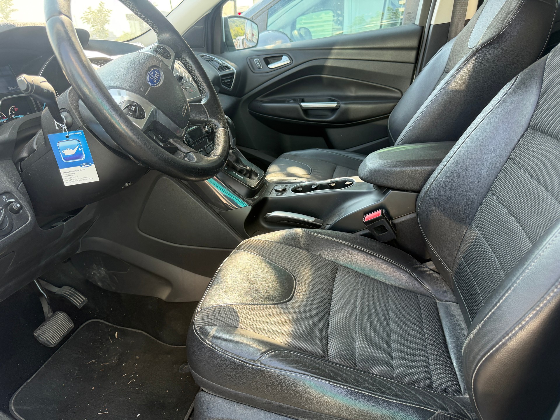 FORD Kuga 2.0 TDCi Titanium 4WD PowerShift-image-6