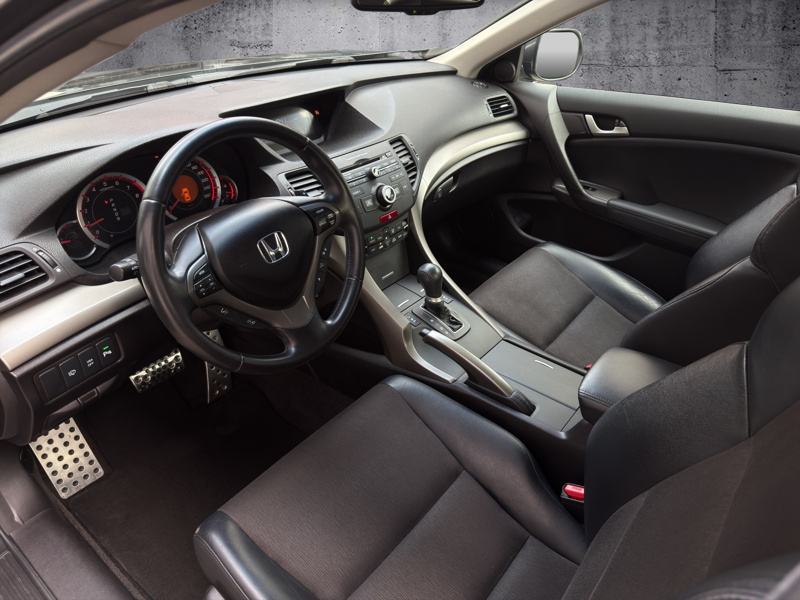 HONDA Accord 2.4i 16V Type-S Automatic *CH-Fahrzeug*-image-6