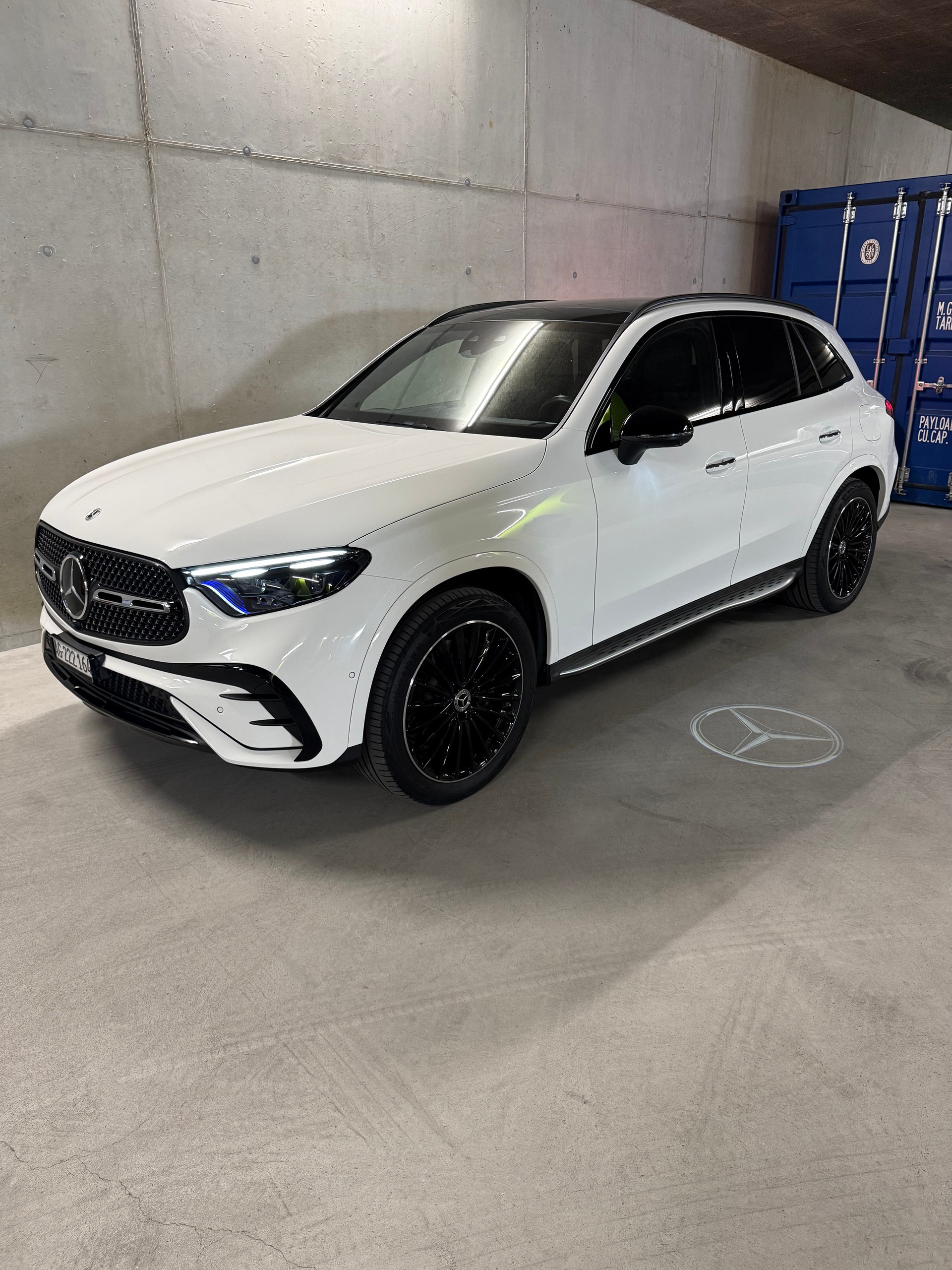 MERCEDES-BENZ GLC 300 e AMG Line 4matic