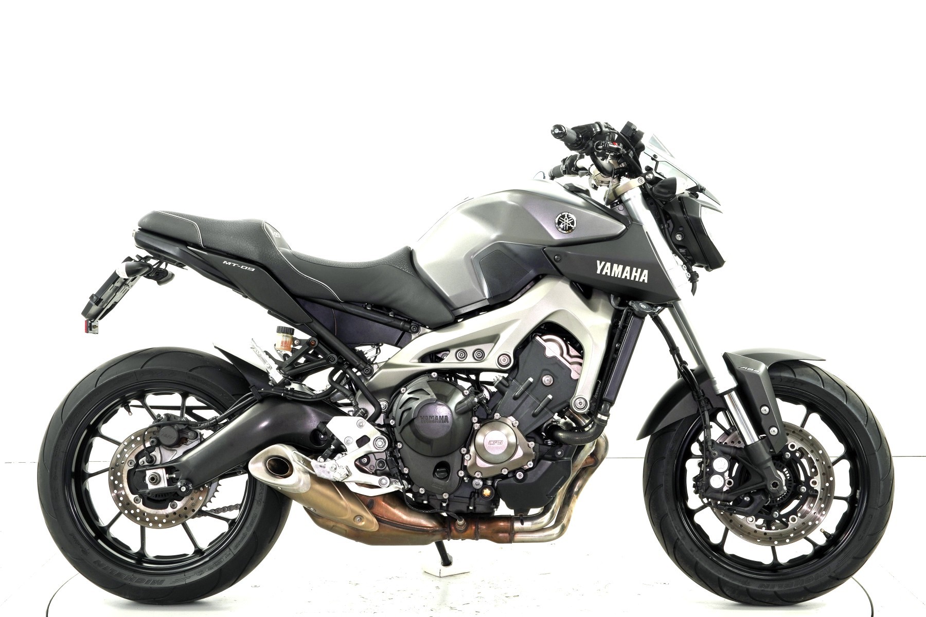 YAMAHA MT-09 ABS-image-4