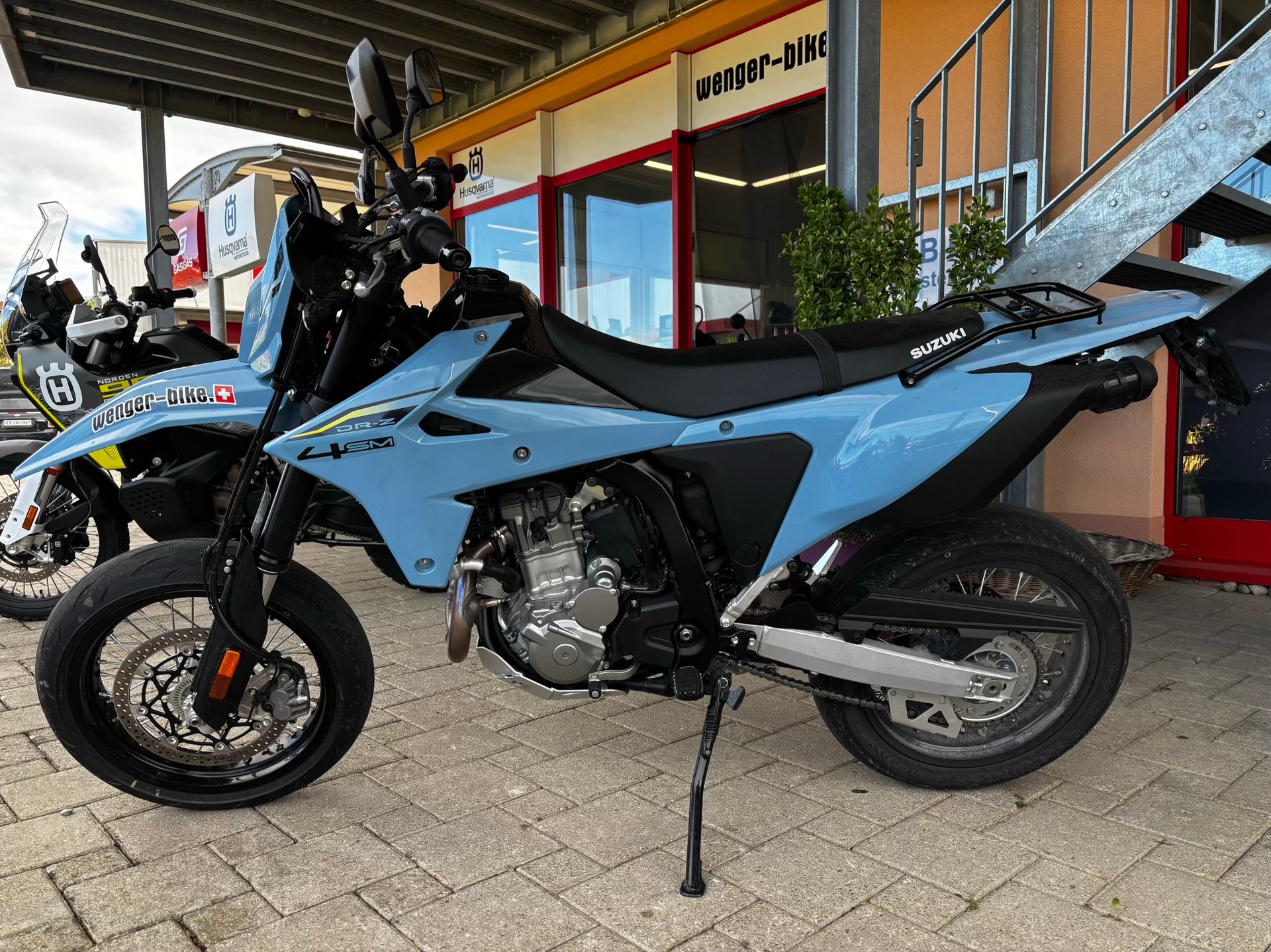 SUZUKI DR-Z4SM-image-0