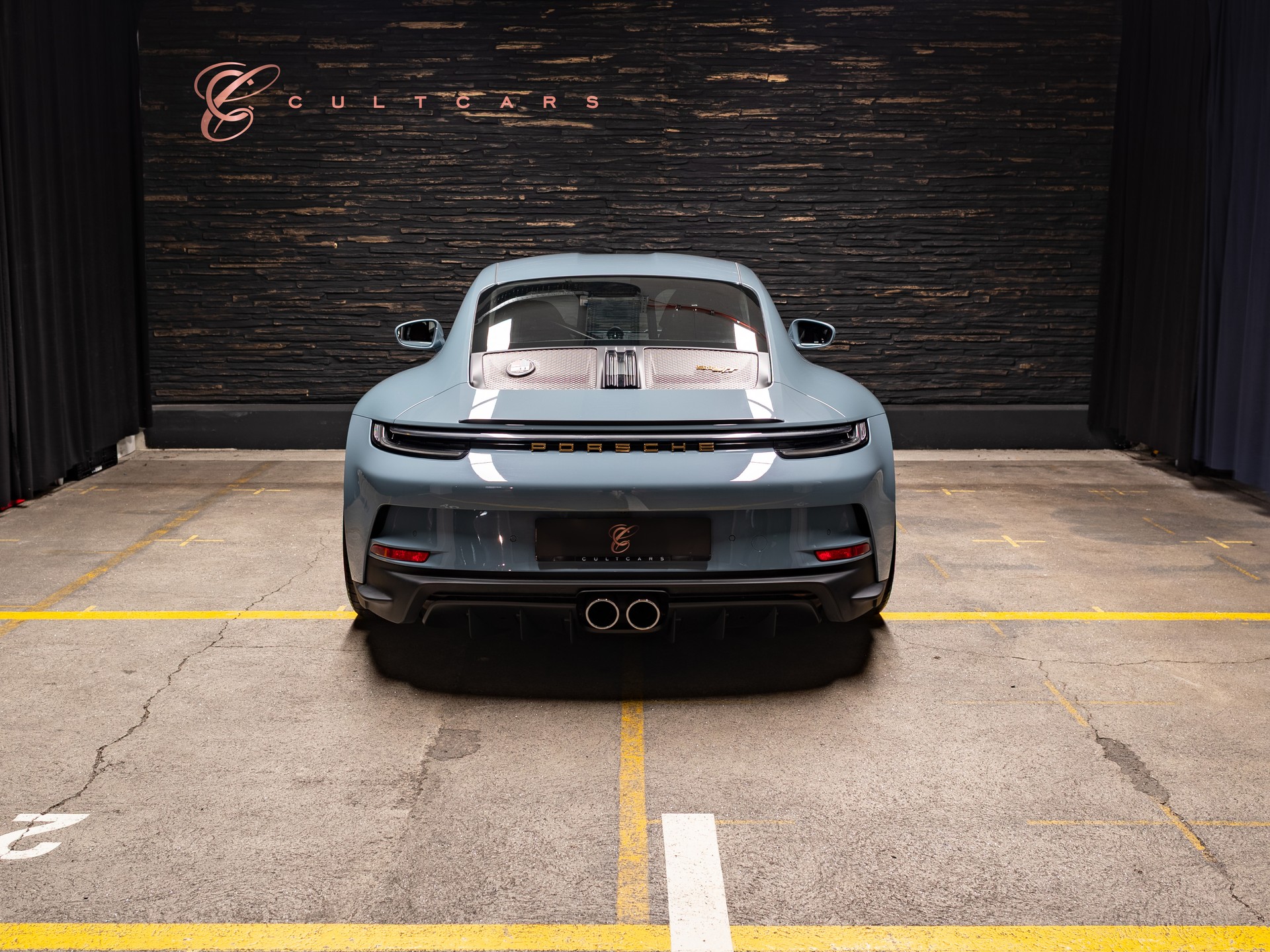 PORSCHE 911 S/T-showroom-element-3