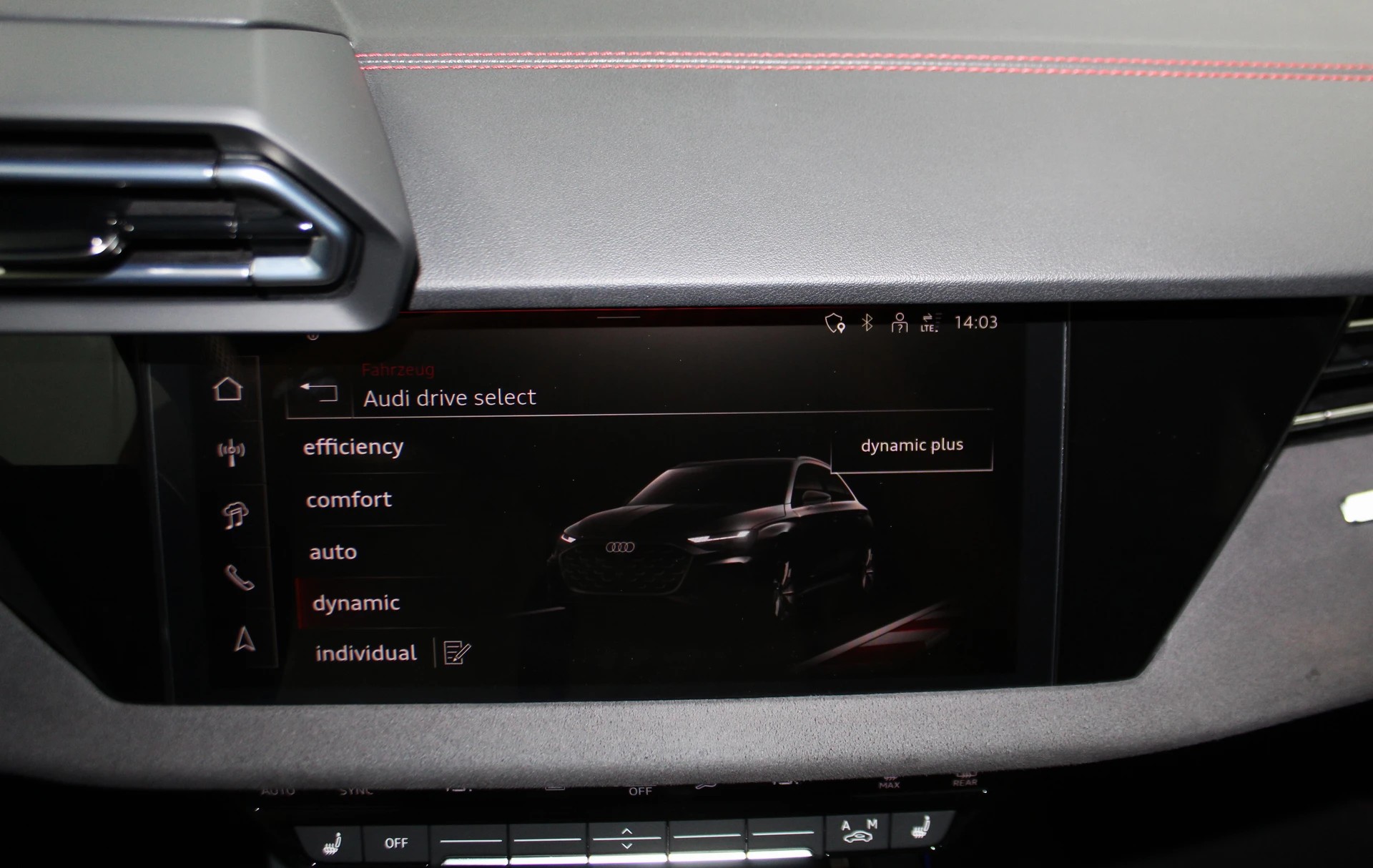 AUDI S3 Sportback TFSI quattro S-tronic 333PS Optikpaket schwarz / CH-Fahrzeug-image-27