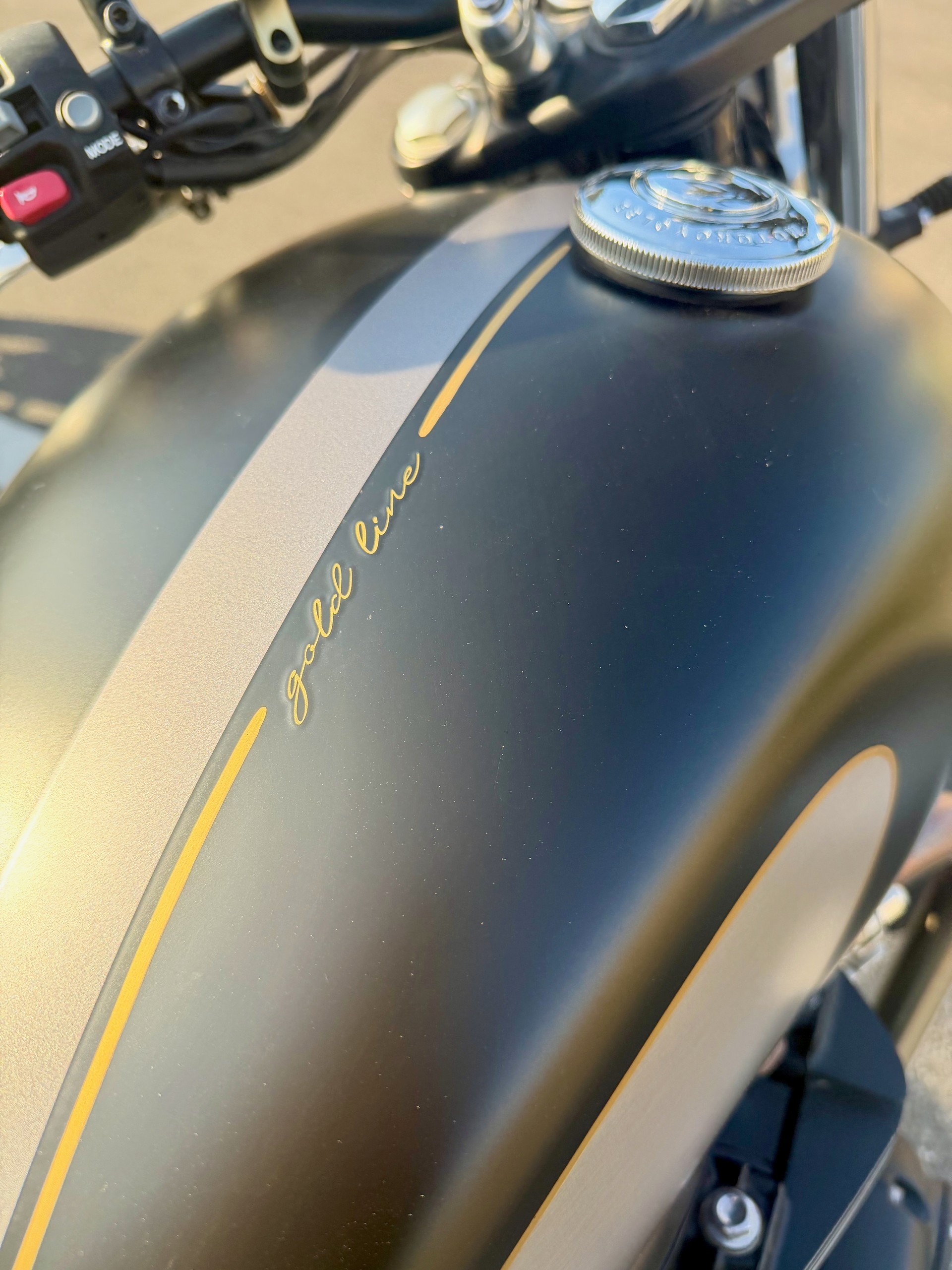 TRIUMPH Street Twin 900-image-1