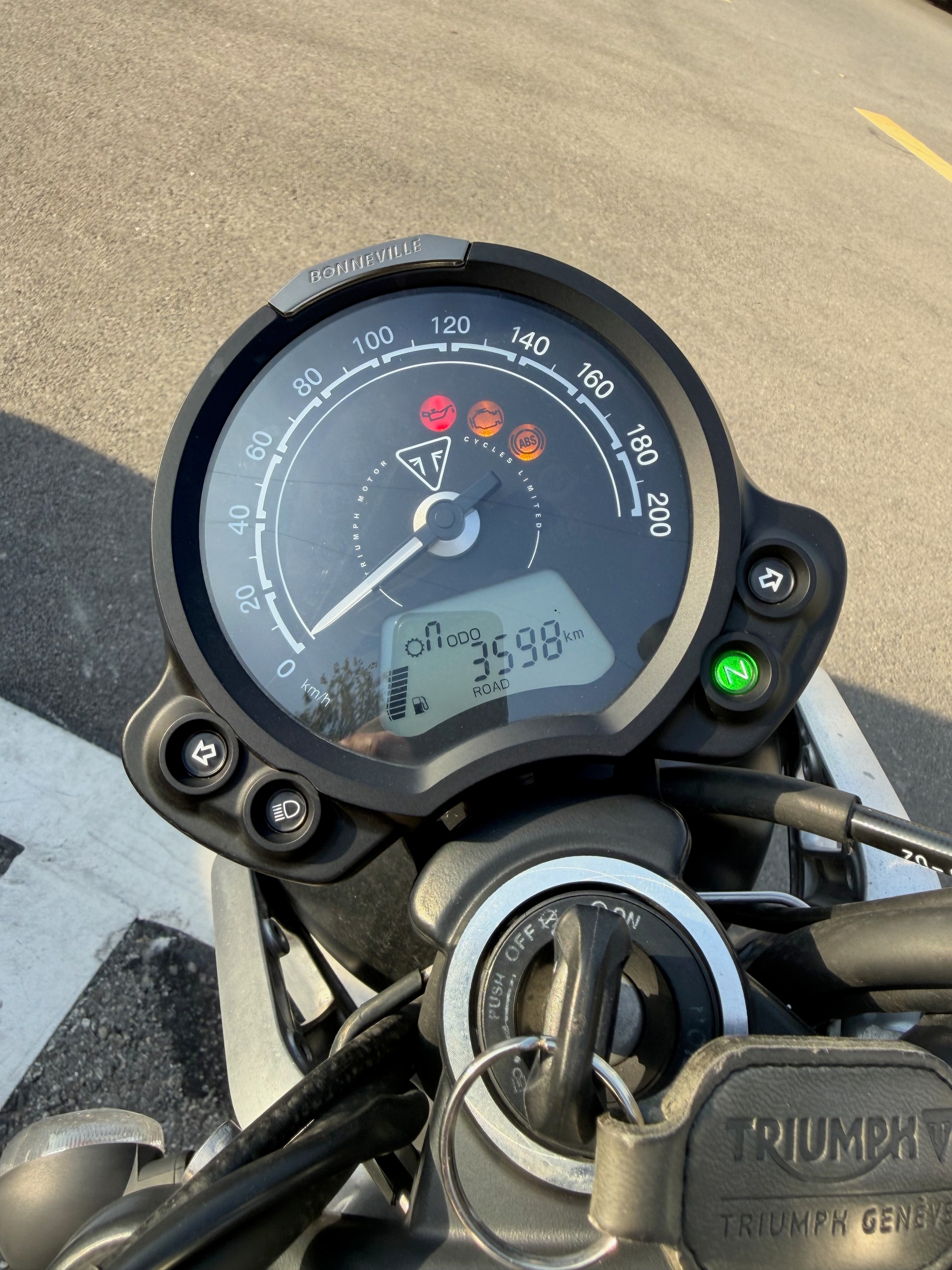 TRIUMPH Street Twin 900-image-6