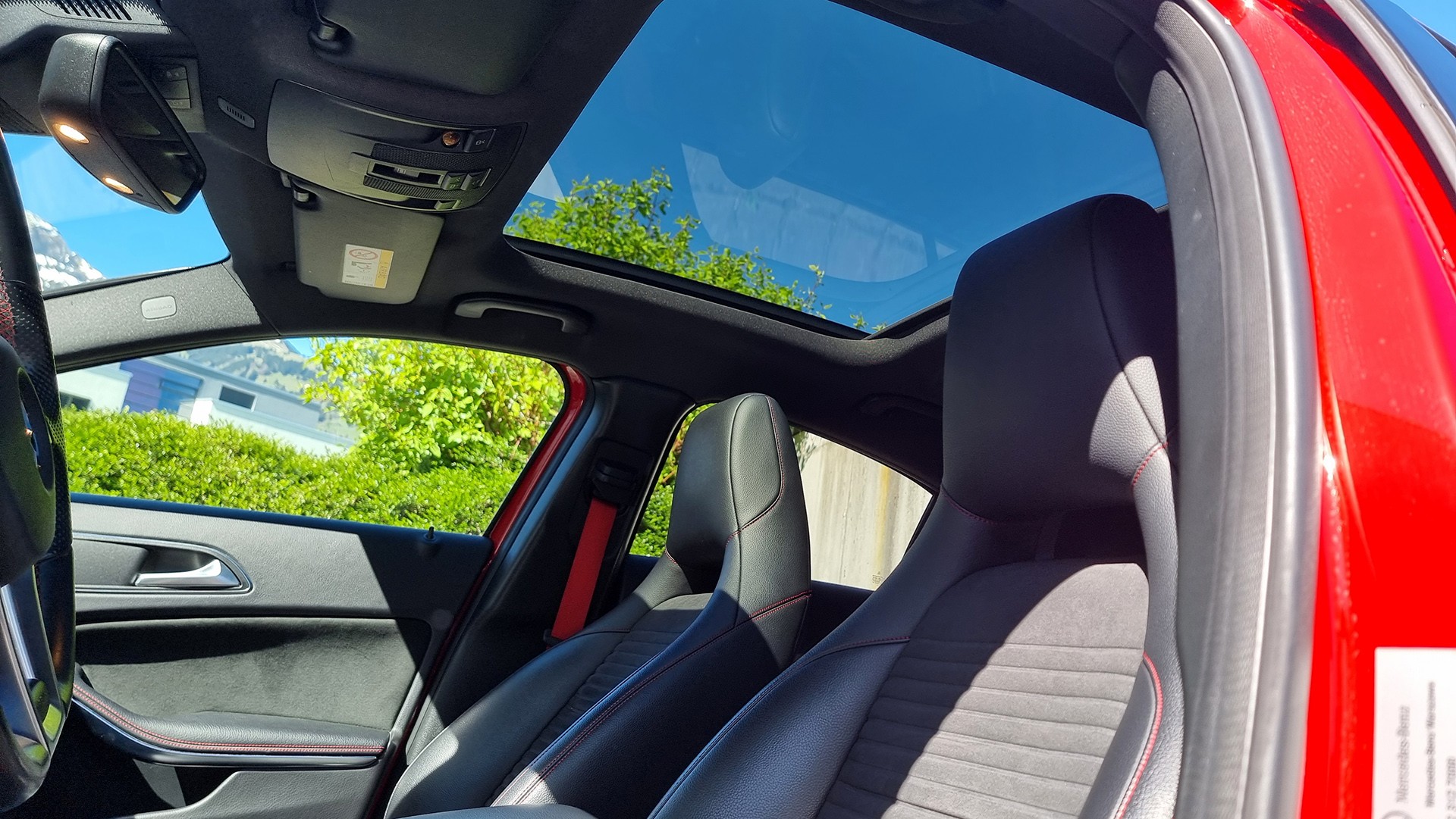 MERCEDES-BENZ A 250 AMG Line 4Matic 7G-DCT-image-10