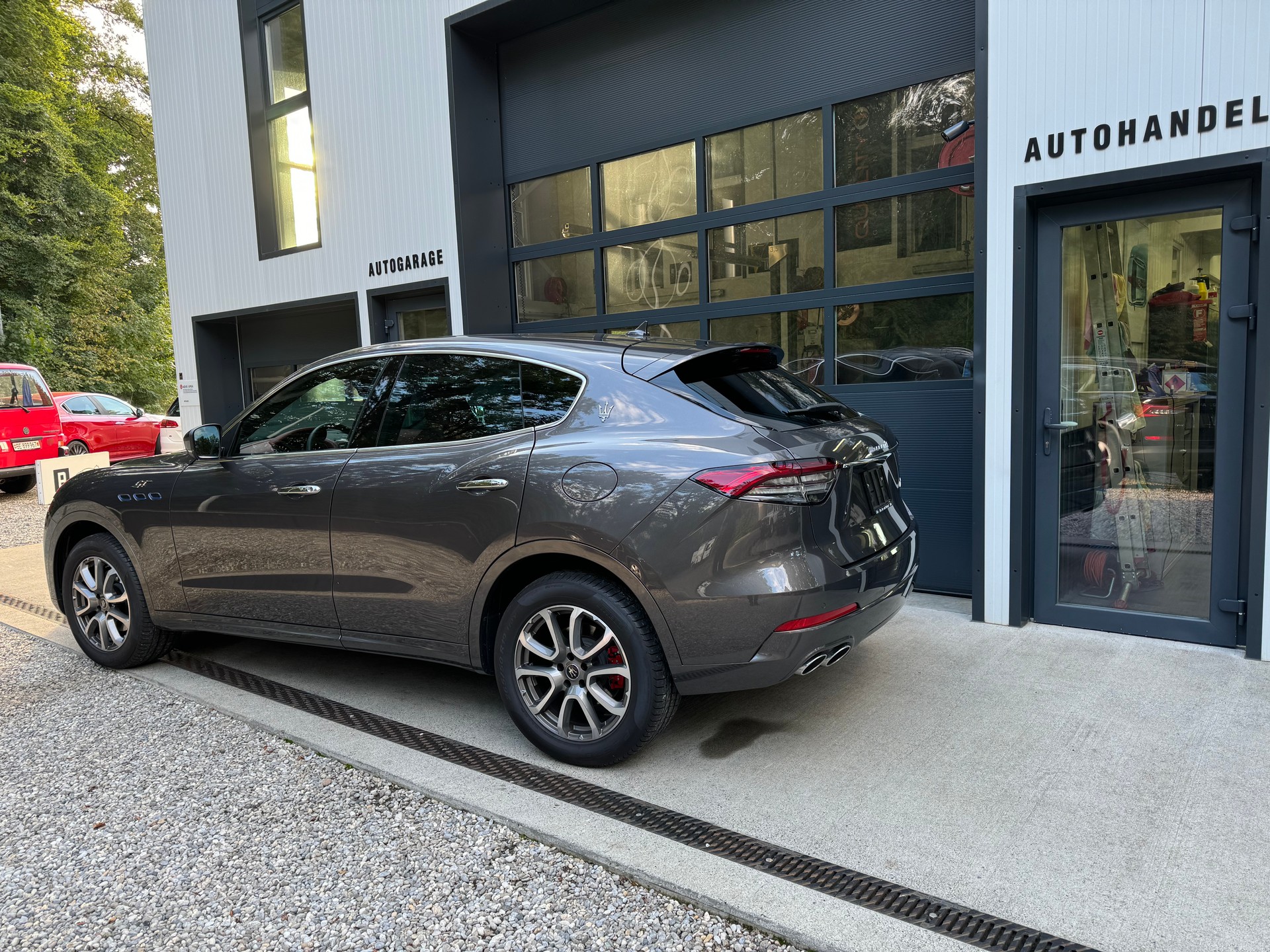 MASERATI Levante 2.0 MHEV GT Hybrid Automatica-image-4