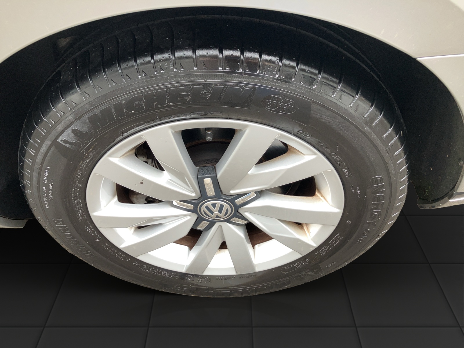 VW Passat Variant 2.0 TDI BMT Highline DSG 4Motion-image-9