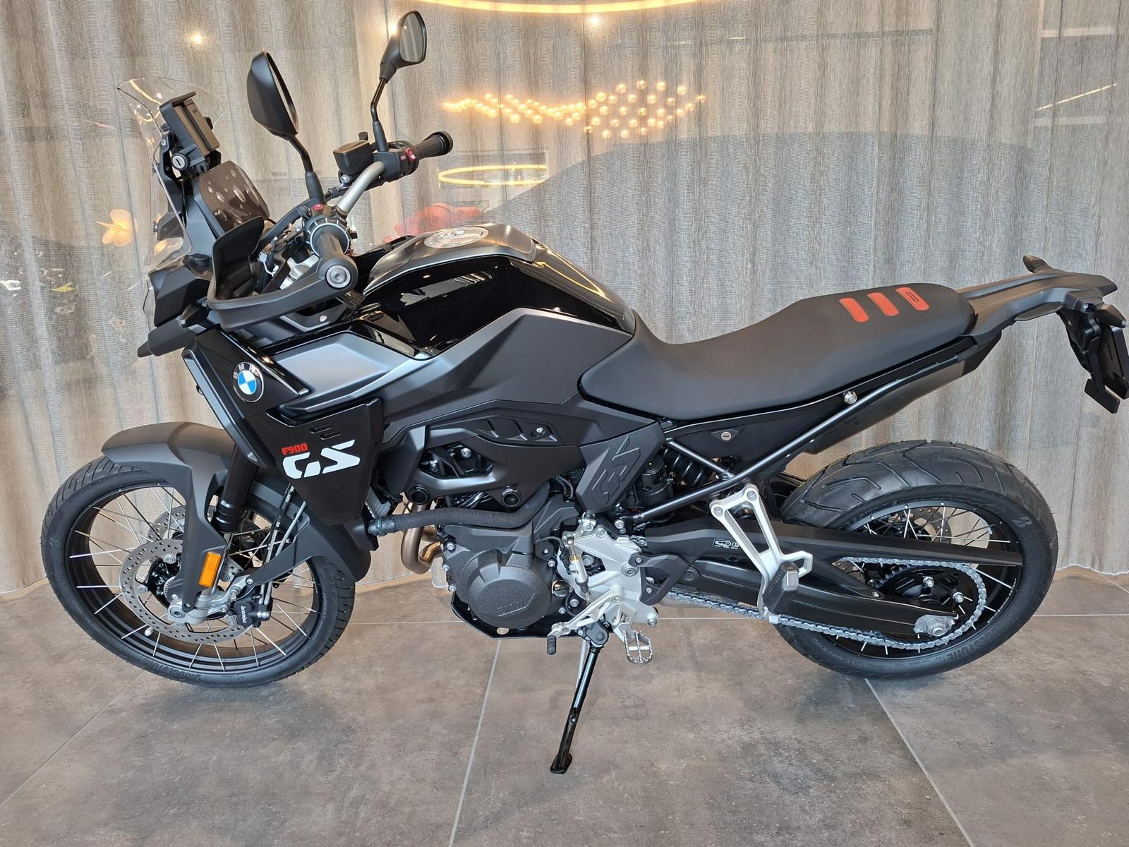 BMW F 900 GS