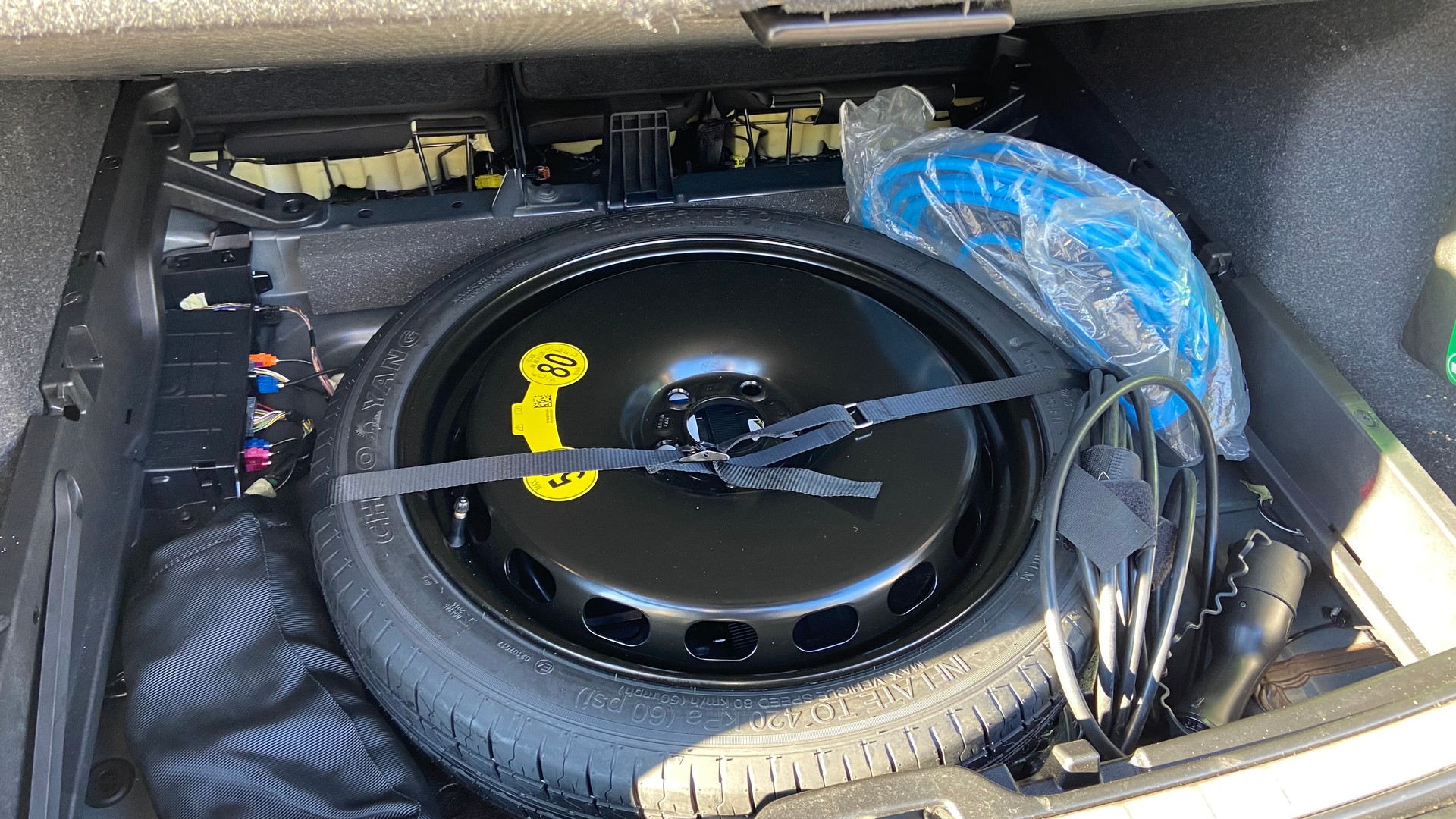 VOLVO XC40 T4 1.5 T4 PiH Ultimate Bright-image-25