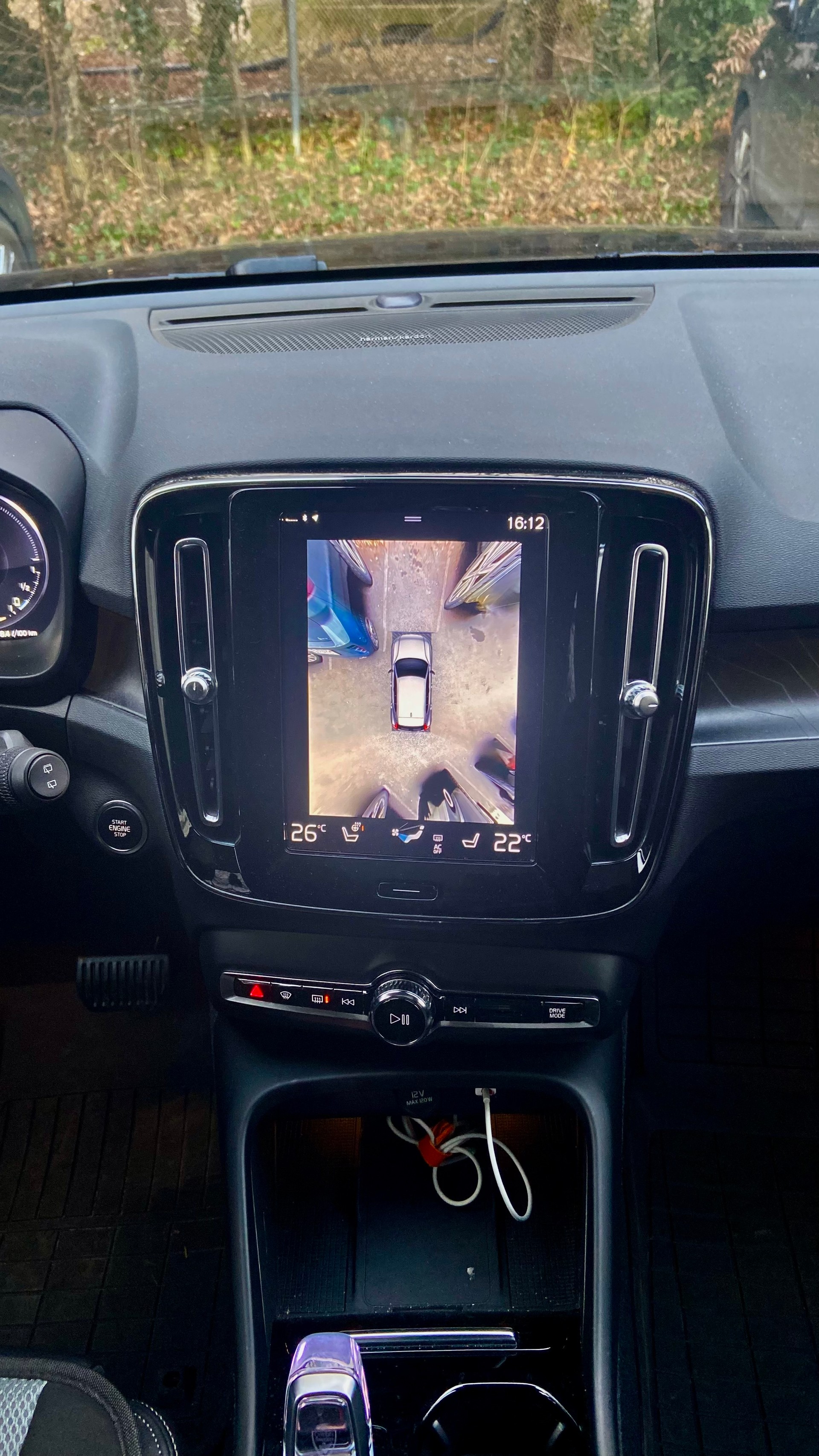 VOLVO XC40 T4 1.5 T4 PiH Ultimate Bright-image-17