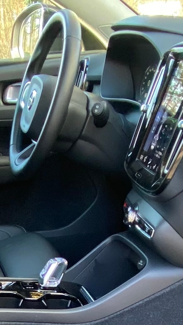 VOLVO XC40 T4 1.5 T4 PiH Ultimate Bright-image-19