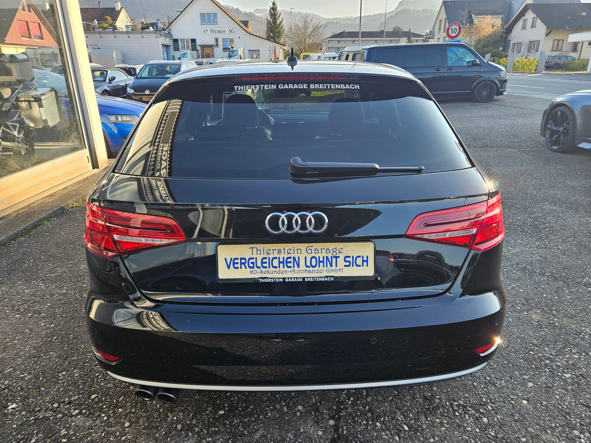 AUDI A3 Sportback 1.5 TFSI S-tronic Sport S-Line-image-4