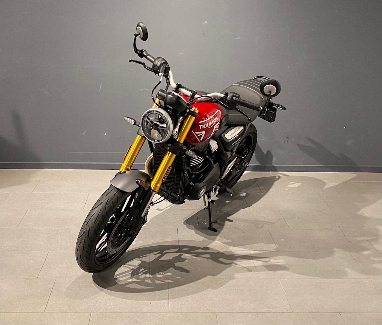 TRIUMPH Speed 400-image-2