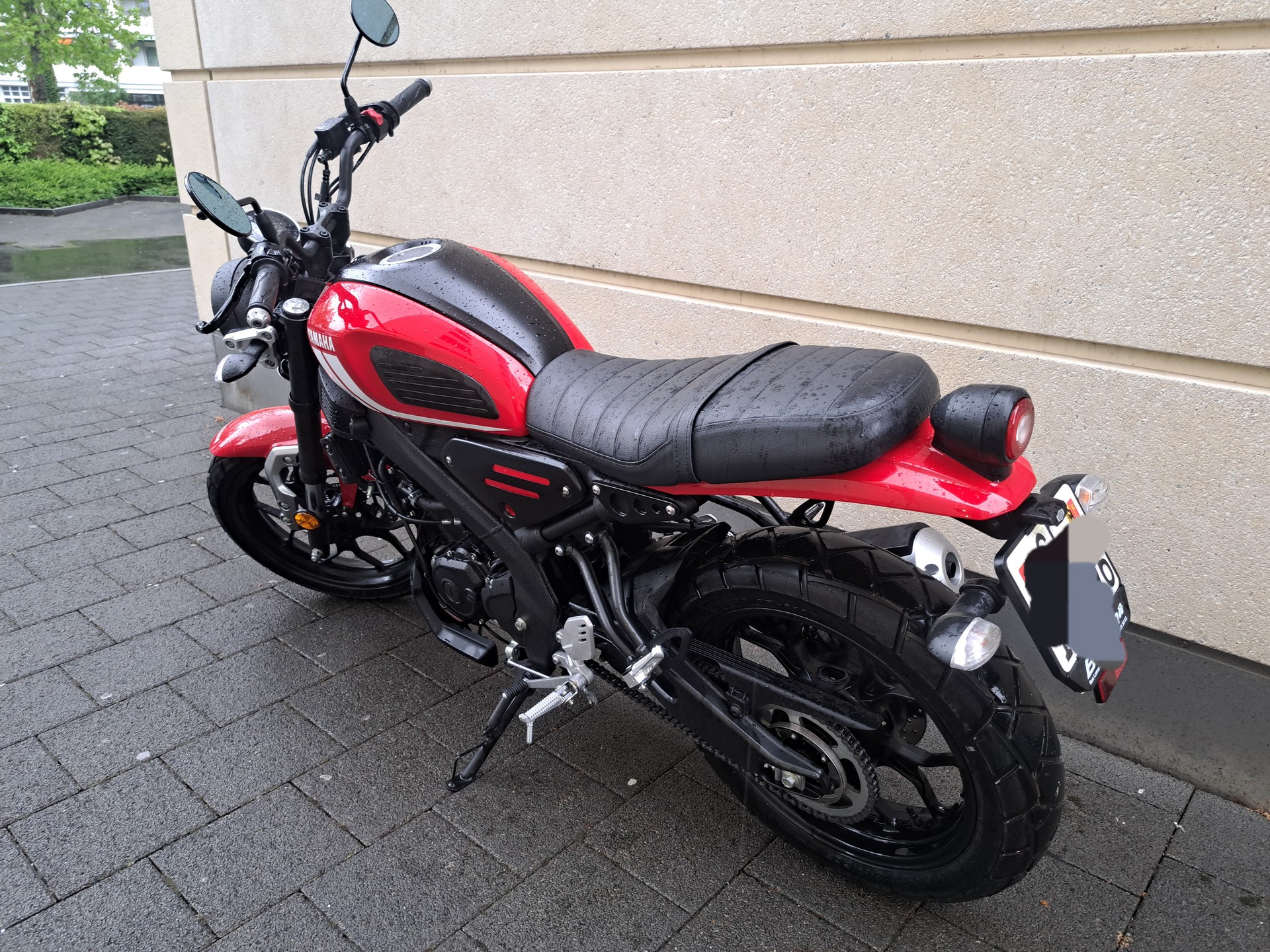 YAMAHA XSR 125-image-1