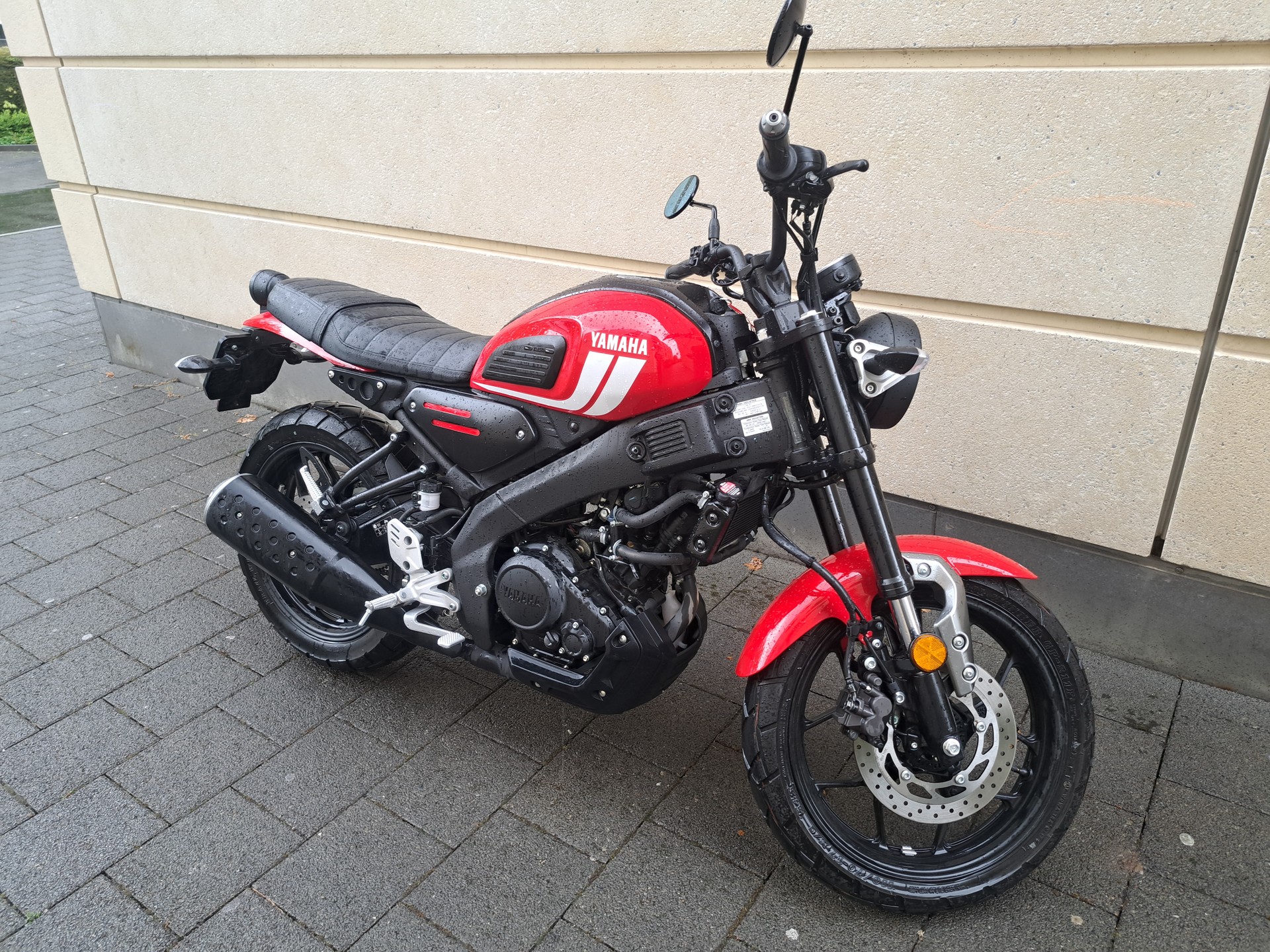 YAMAHA XSR 125-image-3